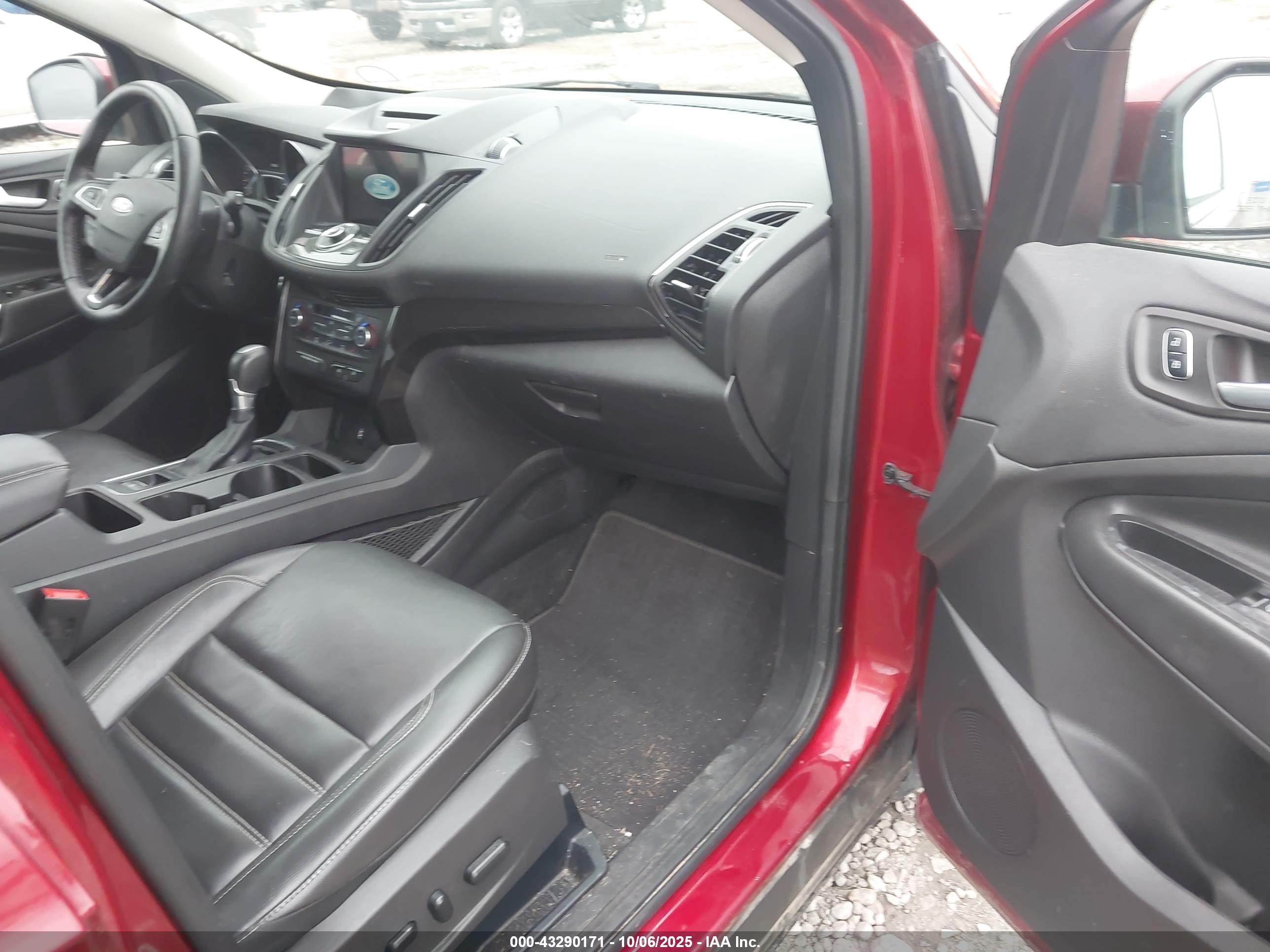 FORD ESCAPE image 5