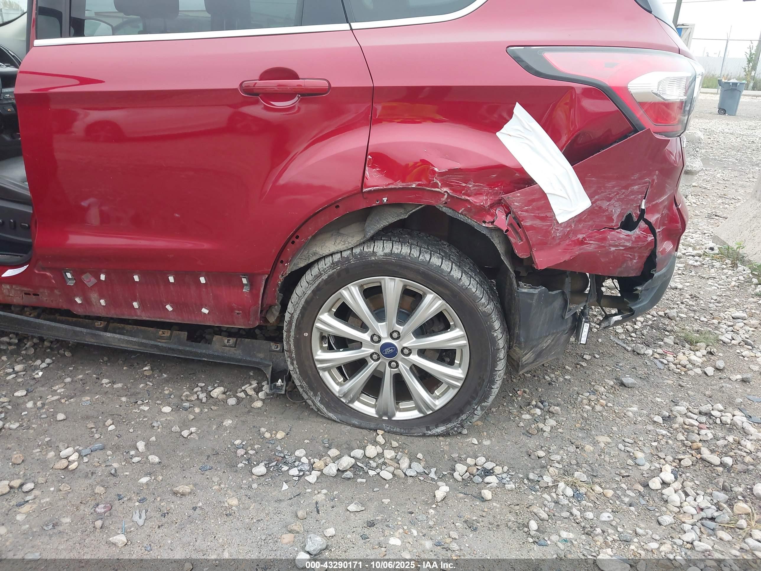 FORD ESCAPE image 6