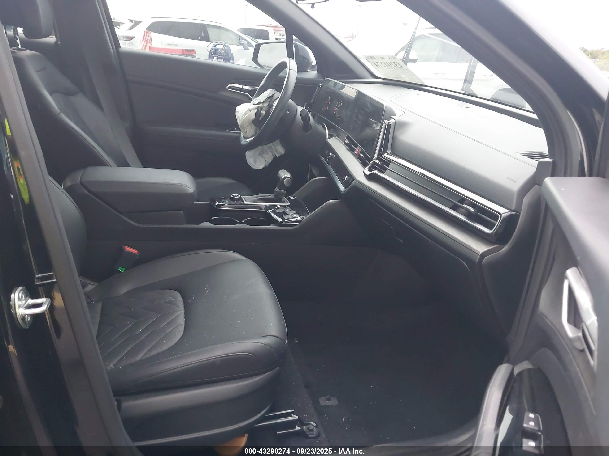 KIA SPORTAGE image 5