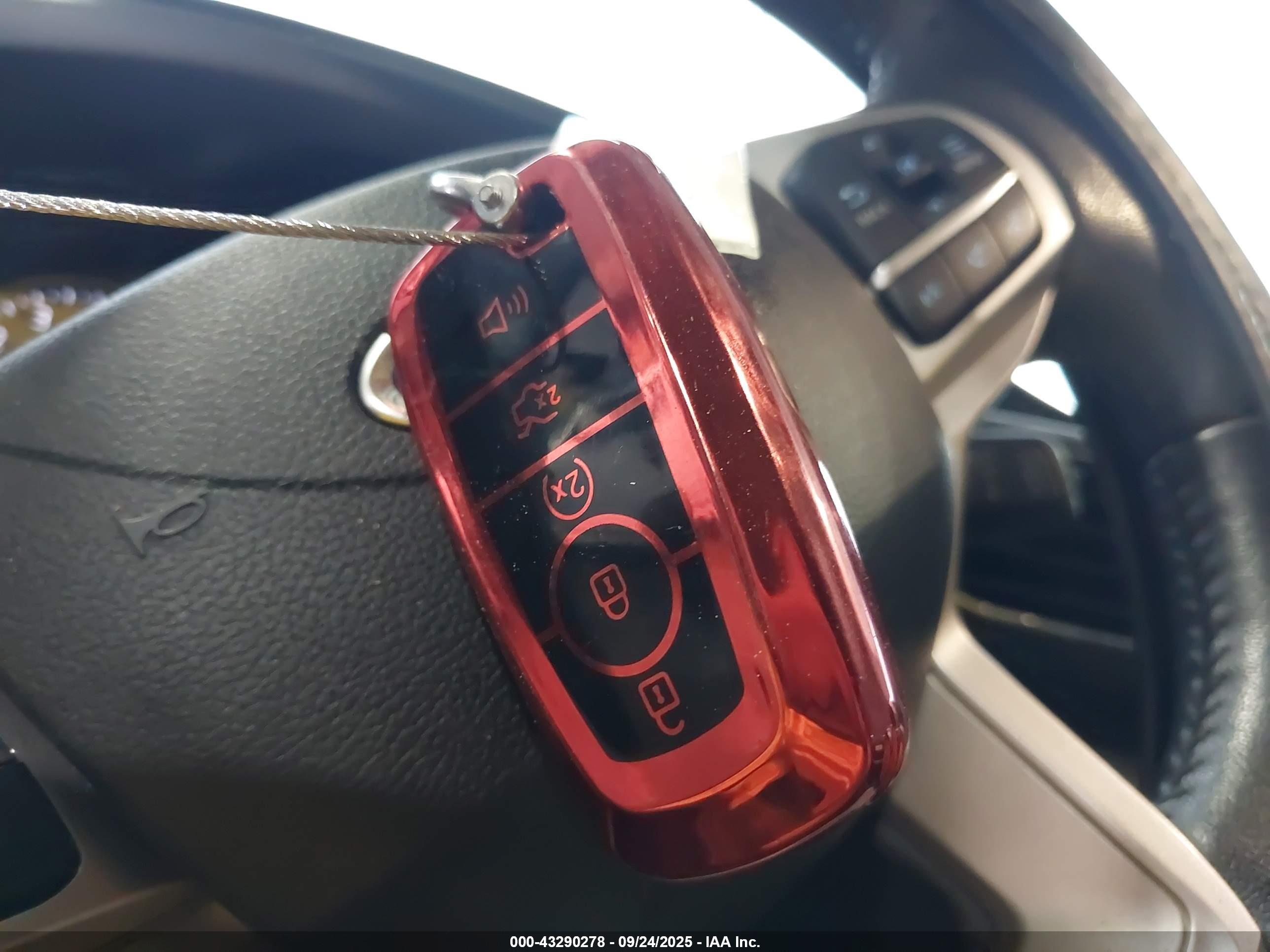 FORD EXPLORER image 11