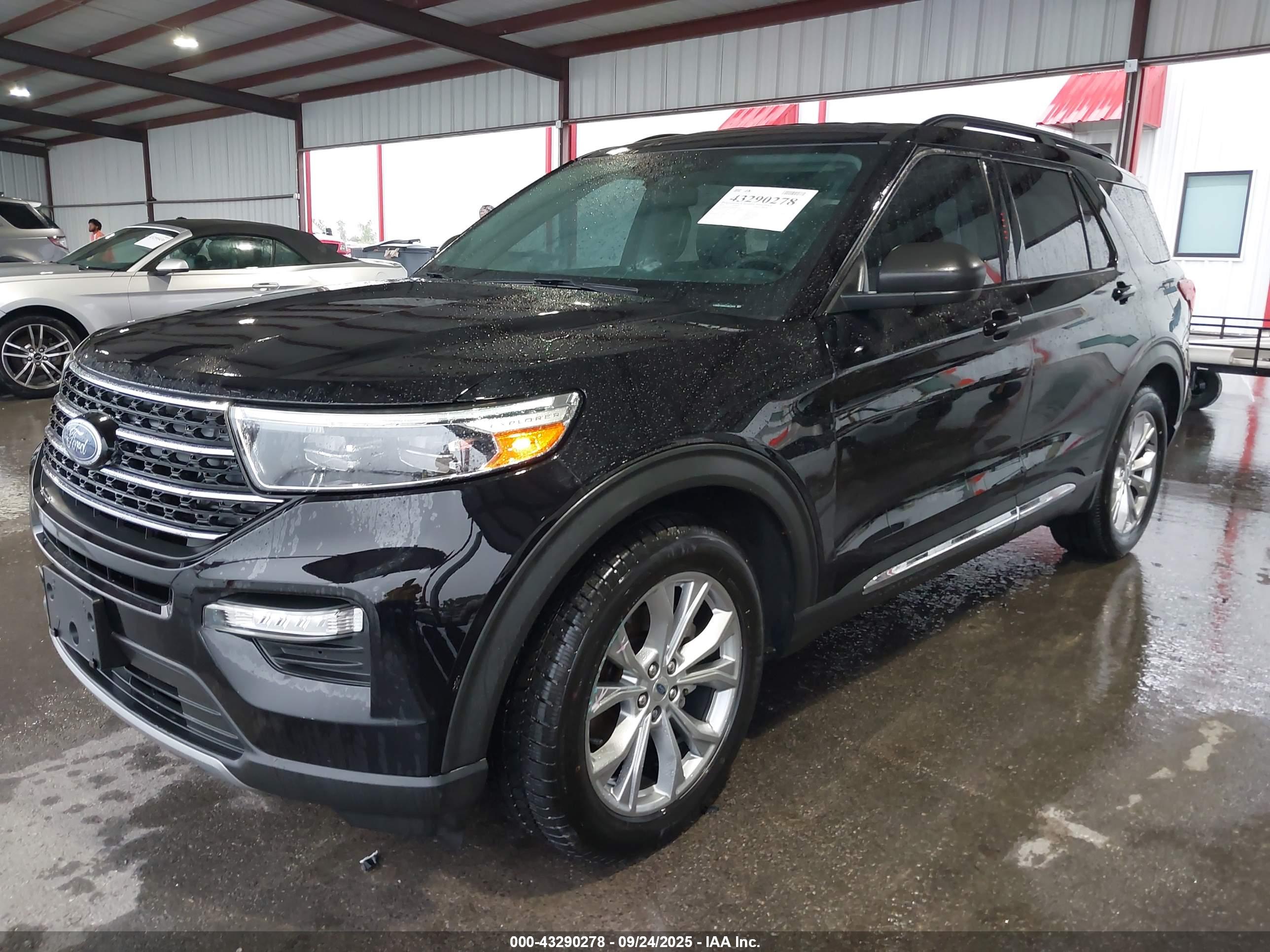 FORD EXPLORER image 2