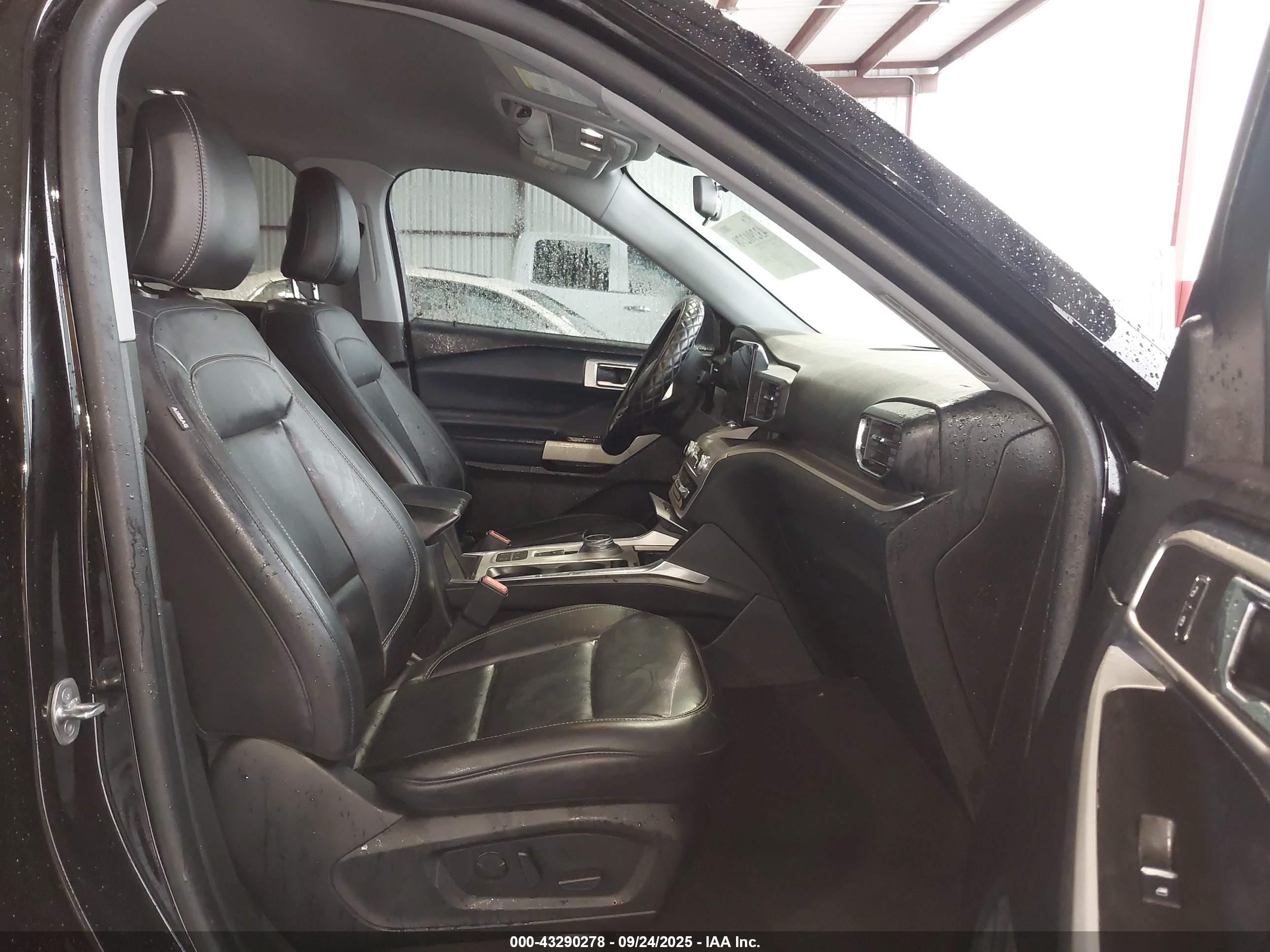 FORD EXPLORER image 5