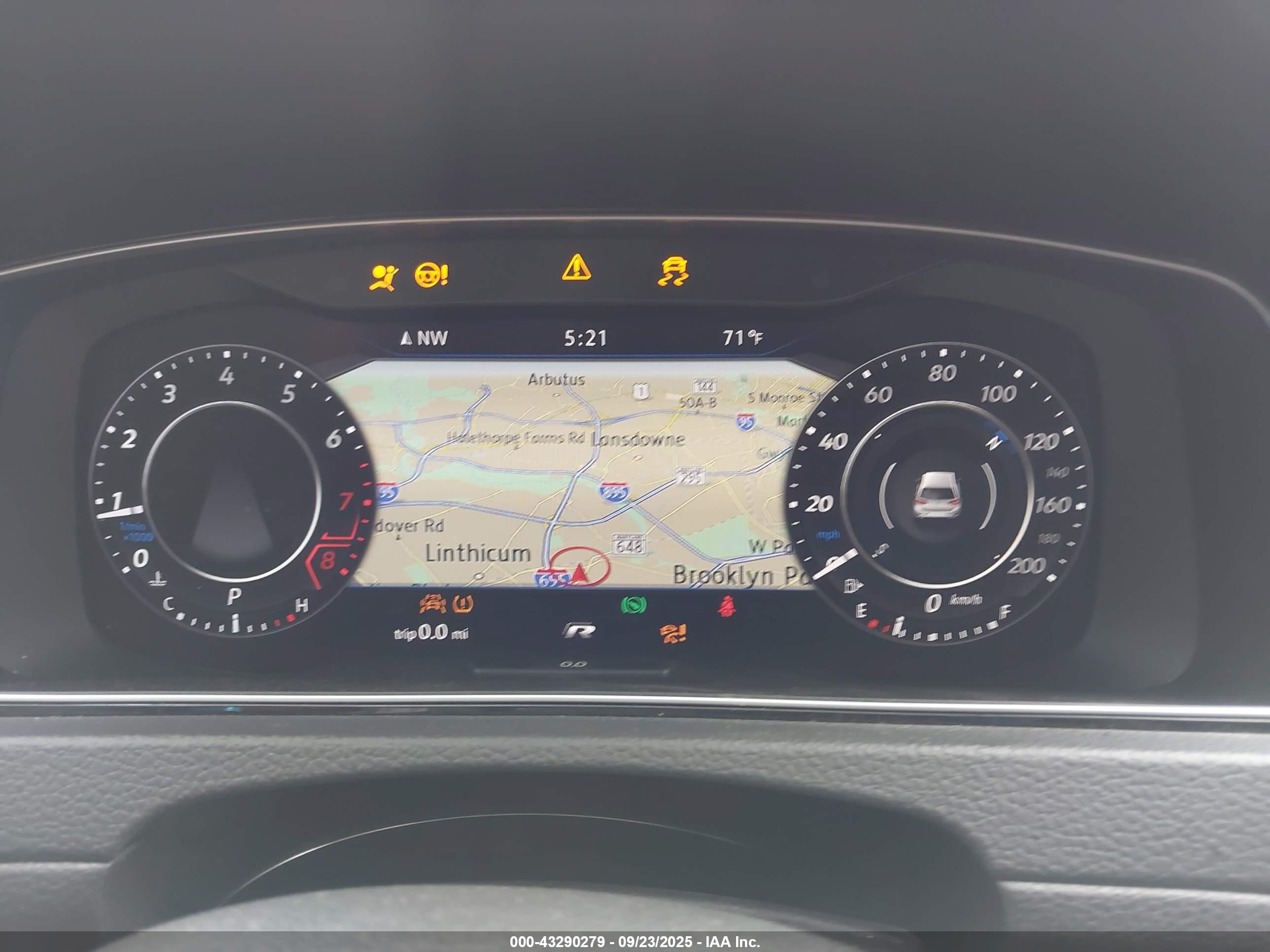 VOLKSWAGEN GOLF image 7