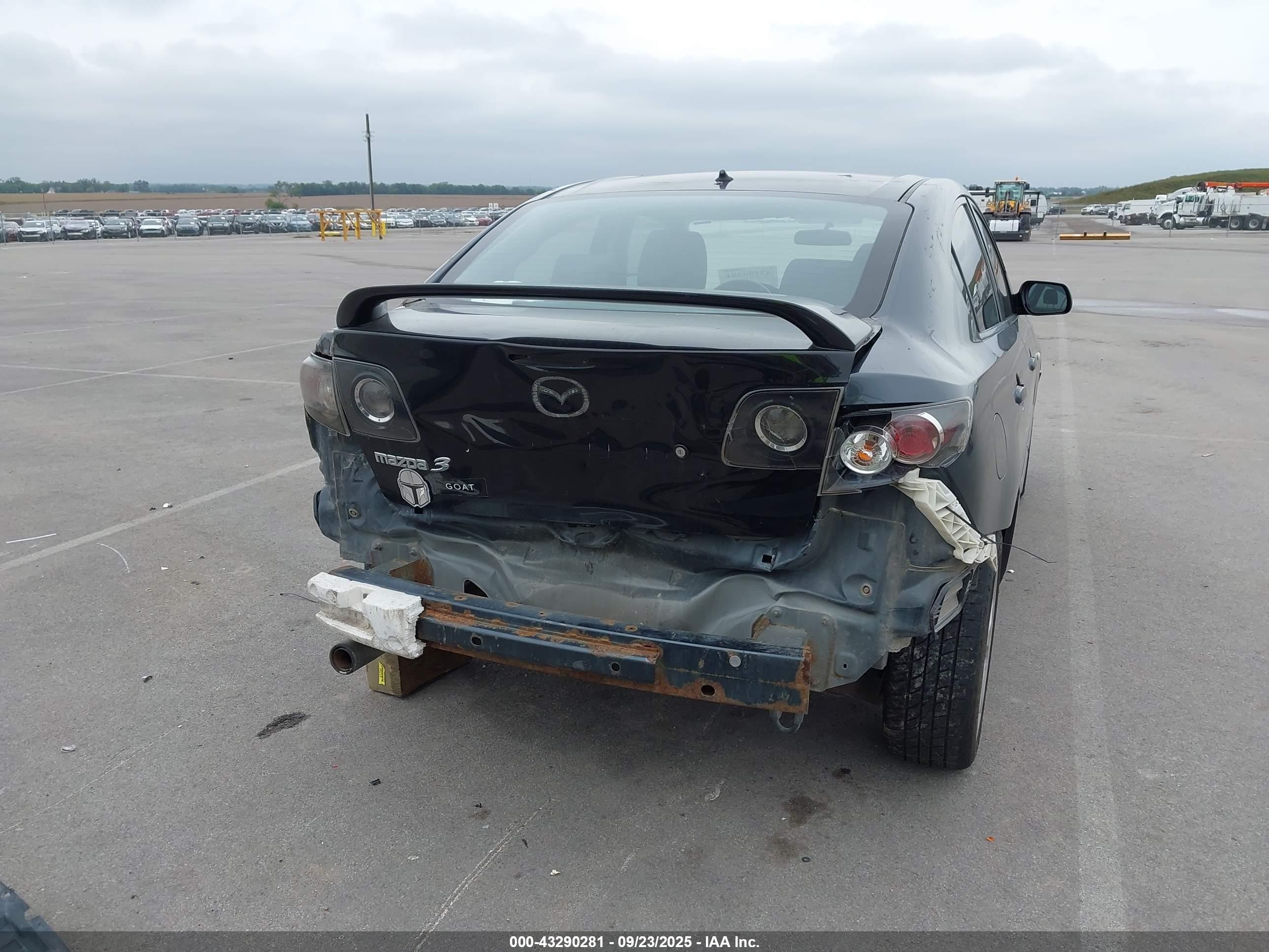MAZDA MAZDA3 image 6