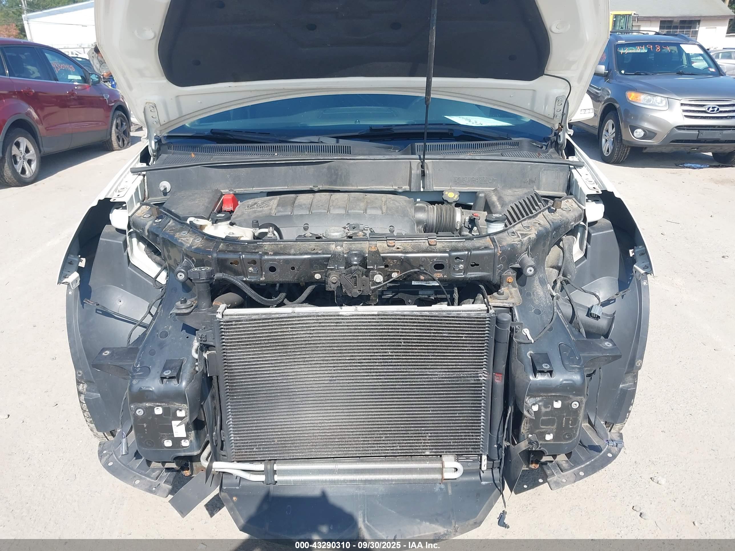 CHEVROLET TRAVERSE image 10