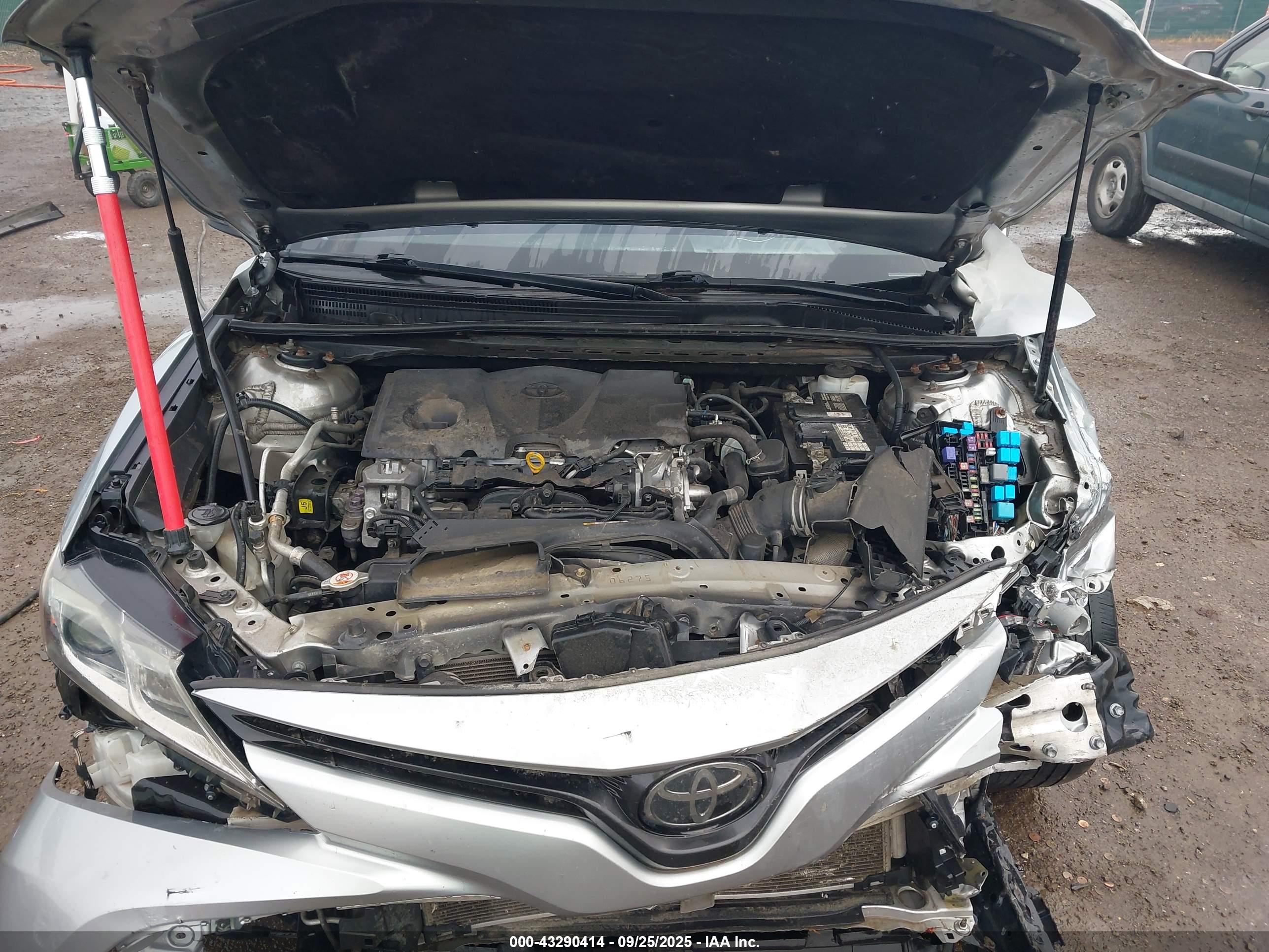 TOYOTA CAMRY image 10