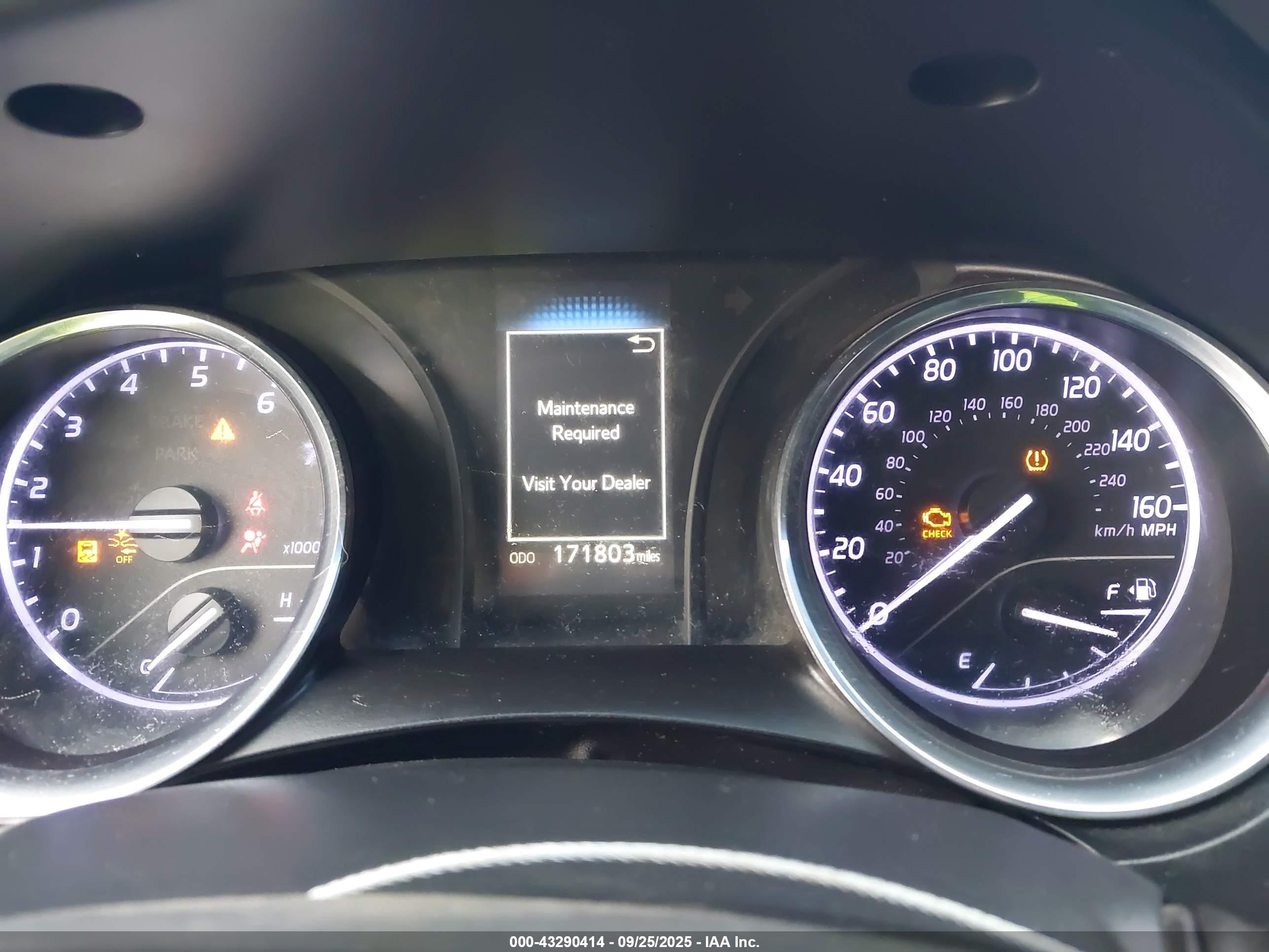 TOYOTA CAMRY image 7