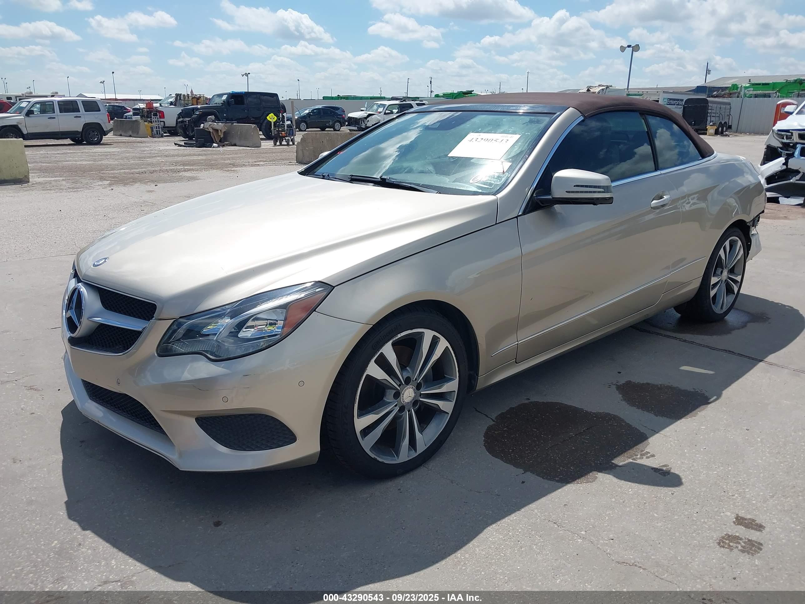 MERCEDES-BENZ E image 2