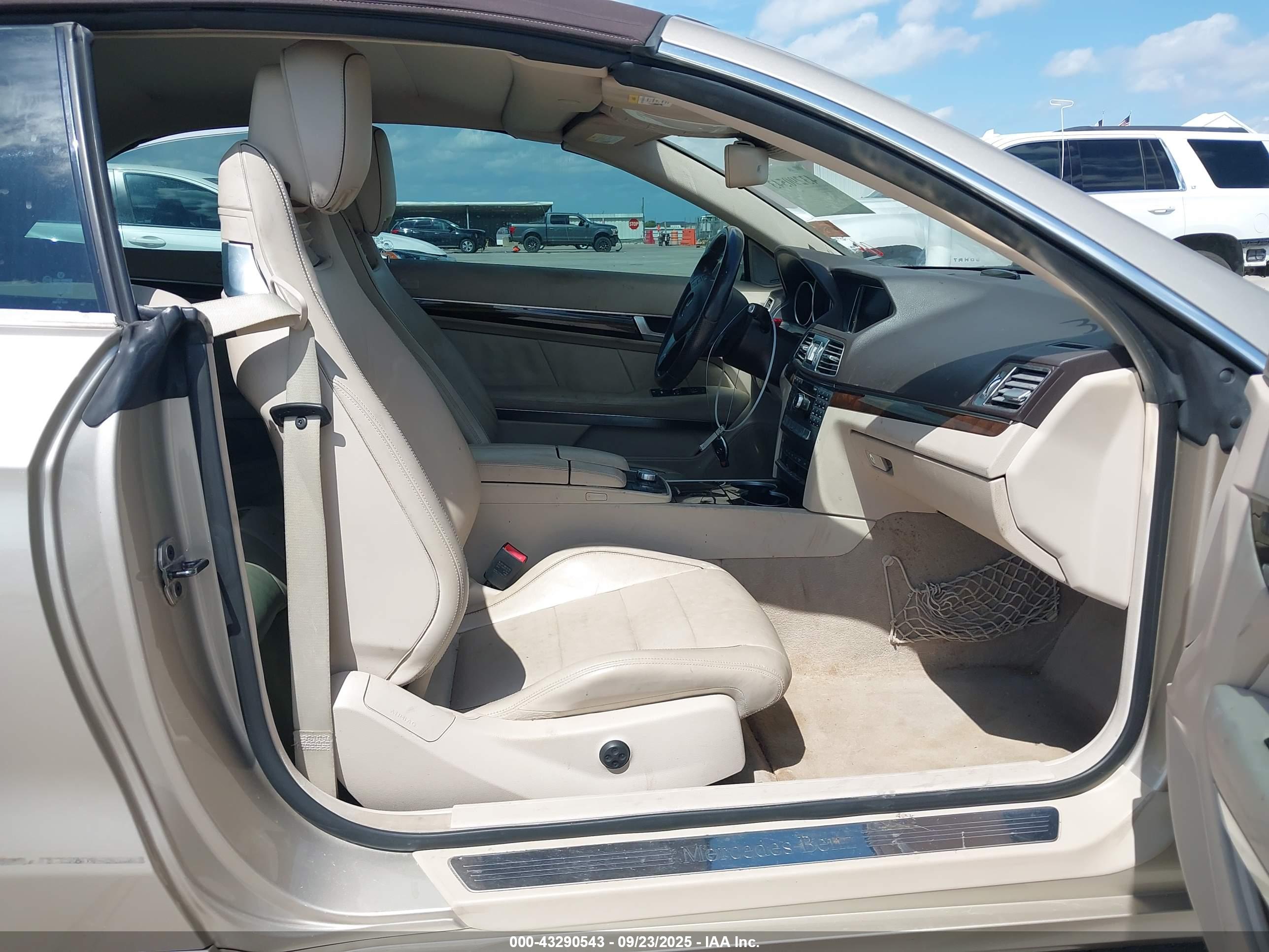 MERCEDES-BENZ E image 5