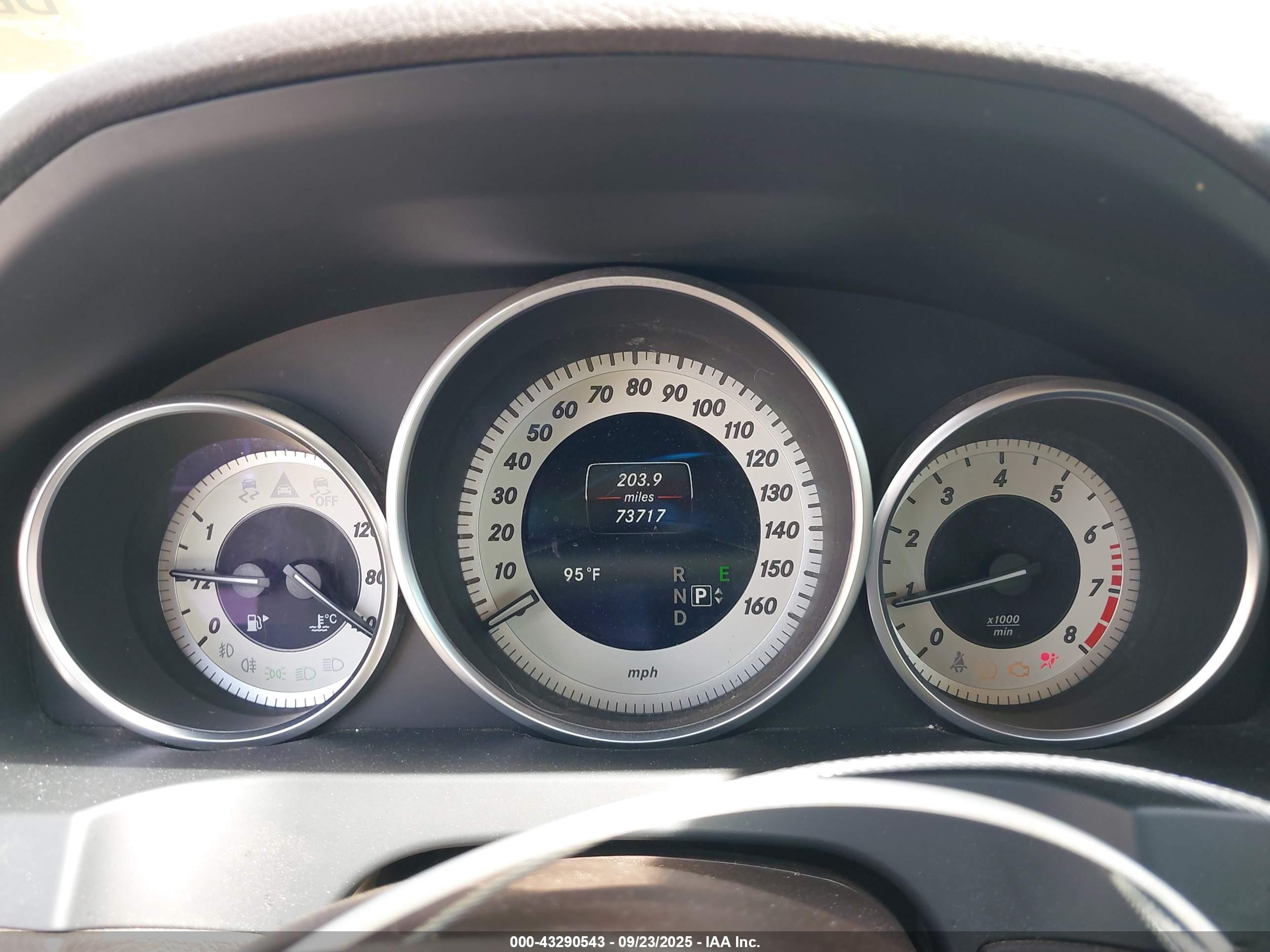 MERCEDES-BENZ E image 7