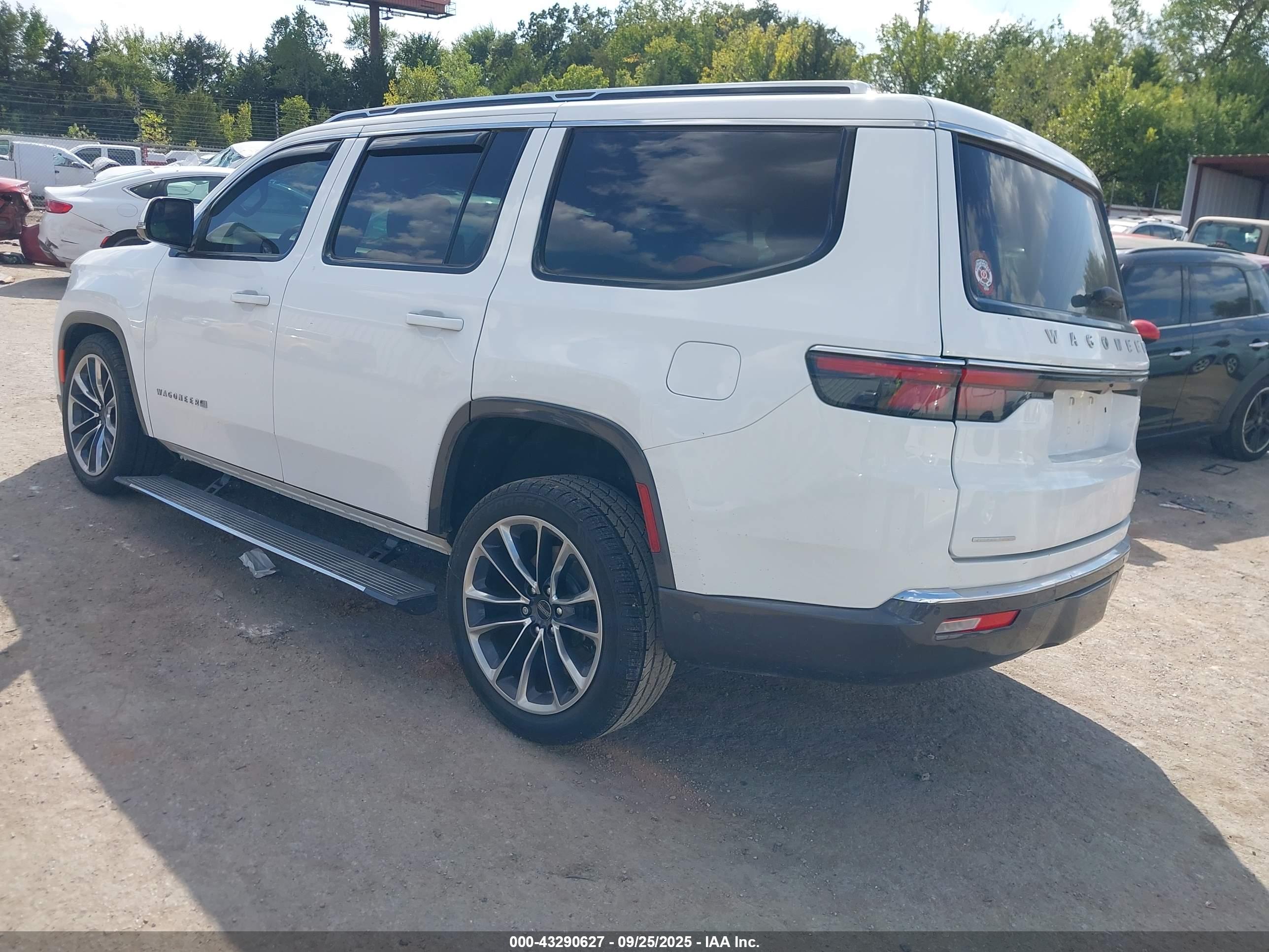 JEEP WAGONEER image 3