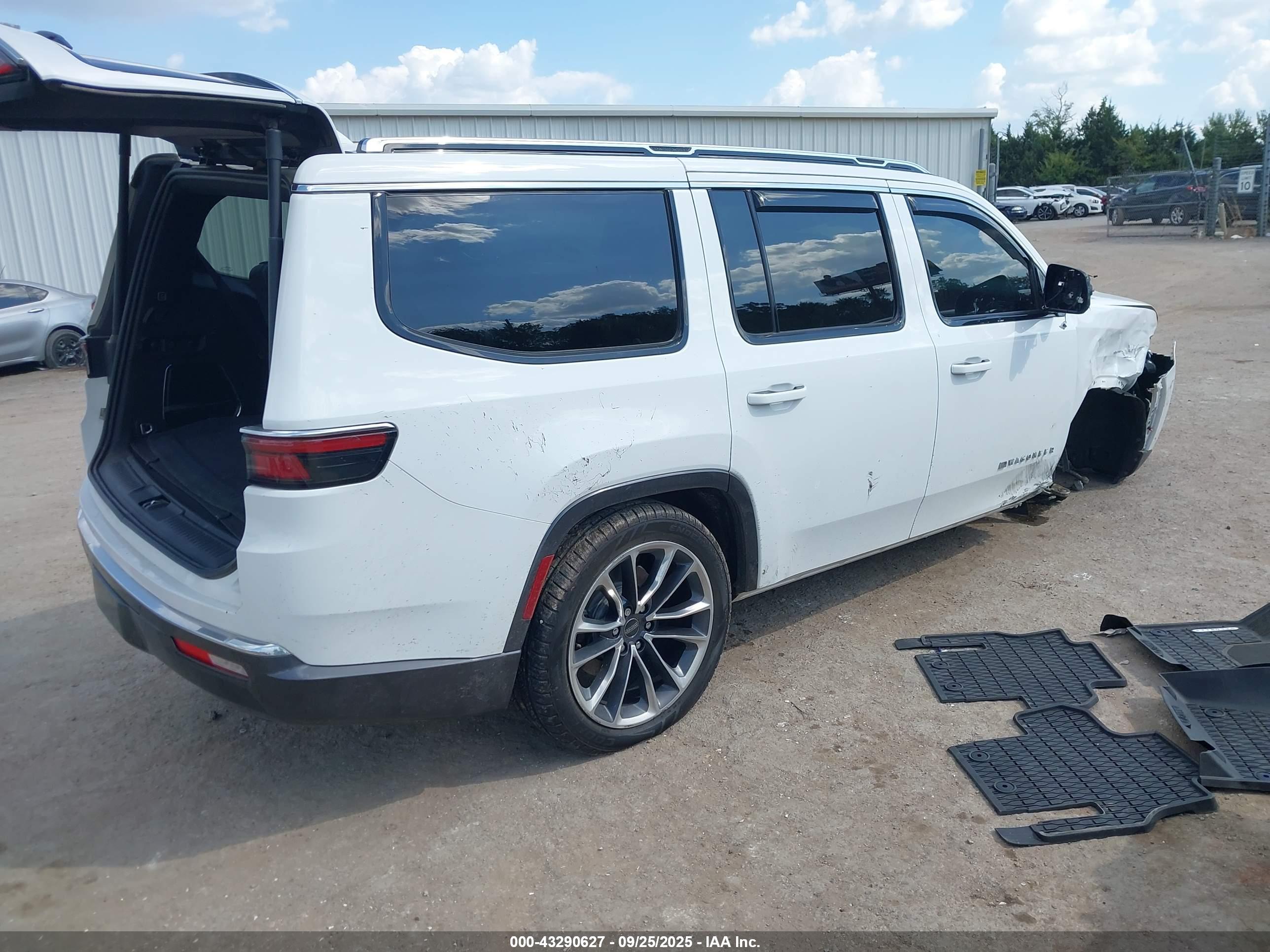 JEEP WAGONEER image 4