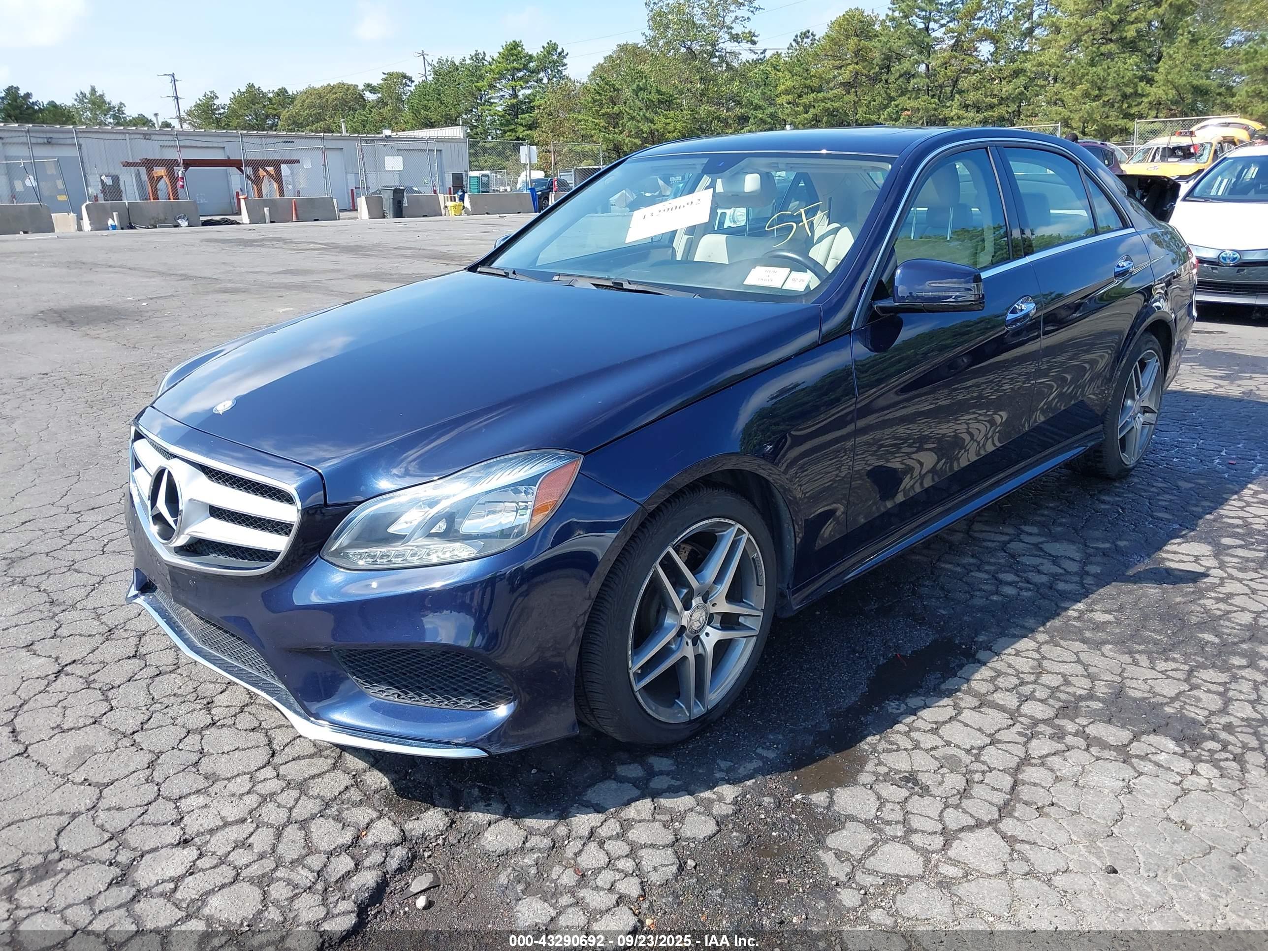 MERCEDES-BENZ E image 2