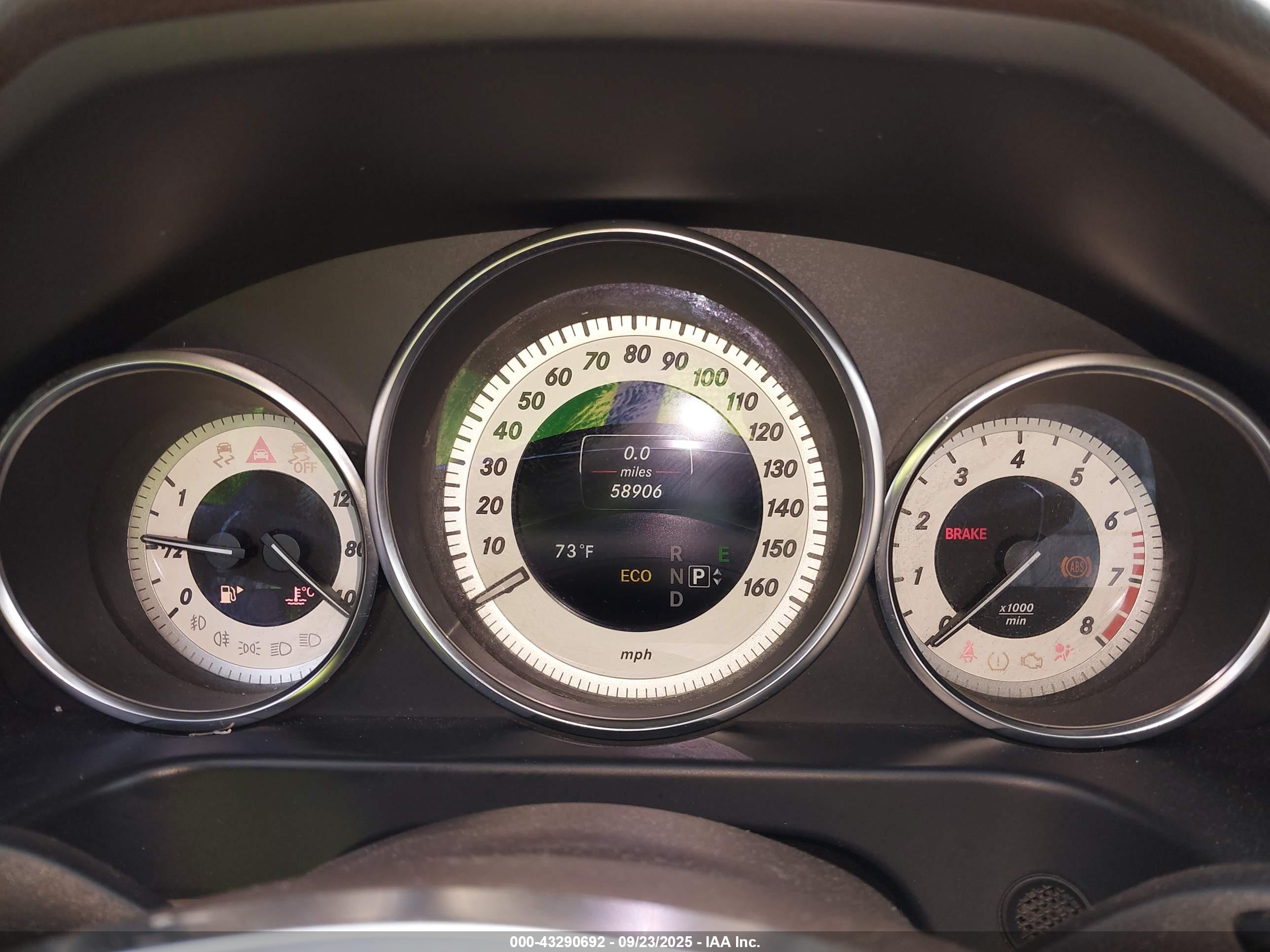 MERCEDES-BENZ E image 7