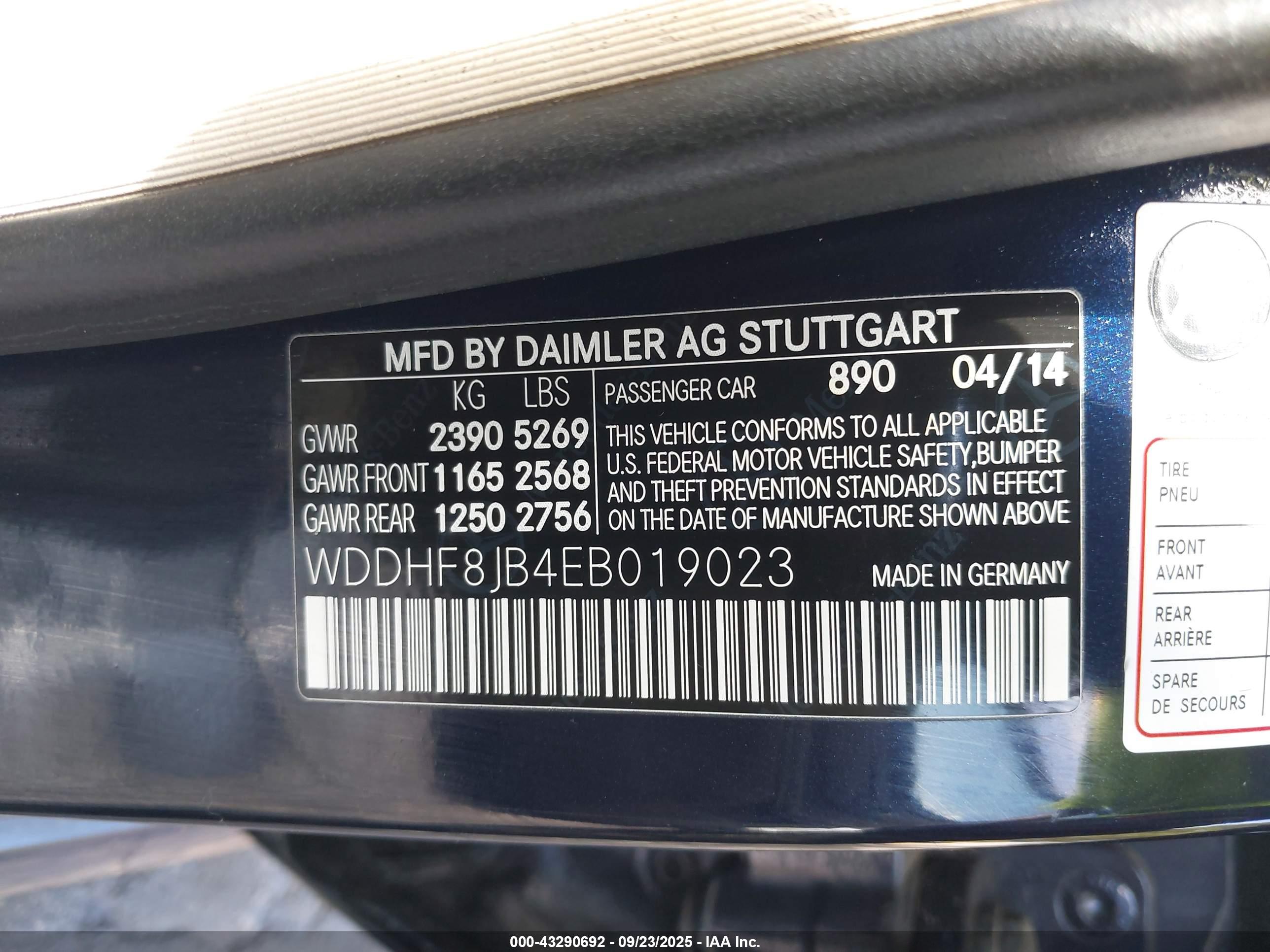 MERCEDES-BENZ E image 9