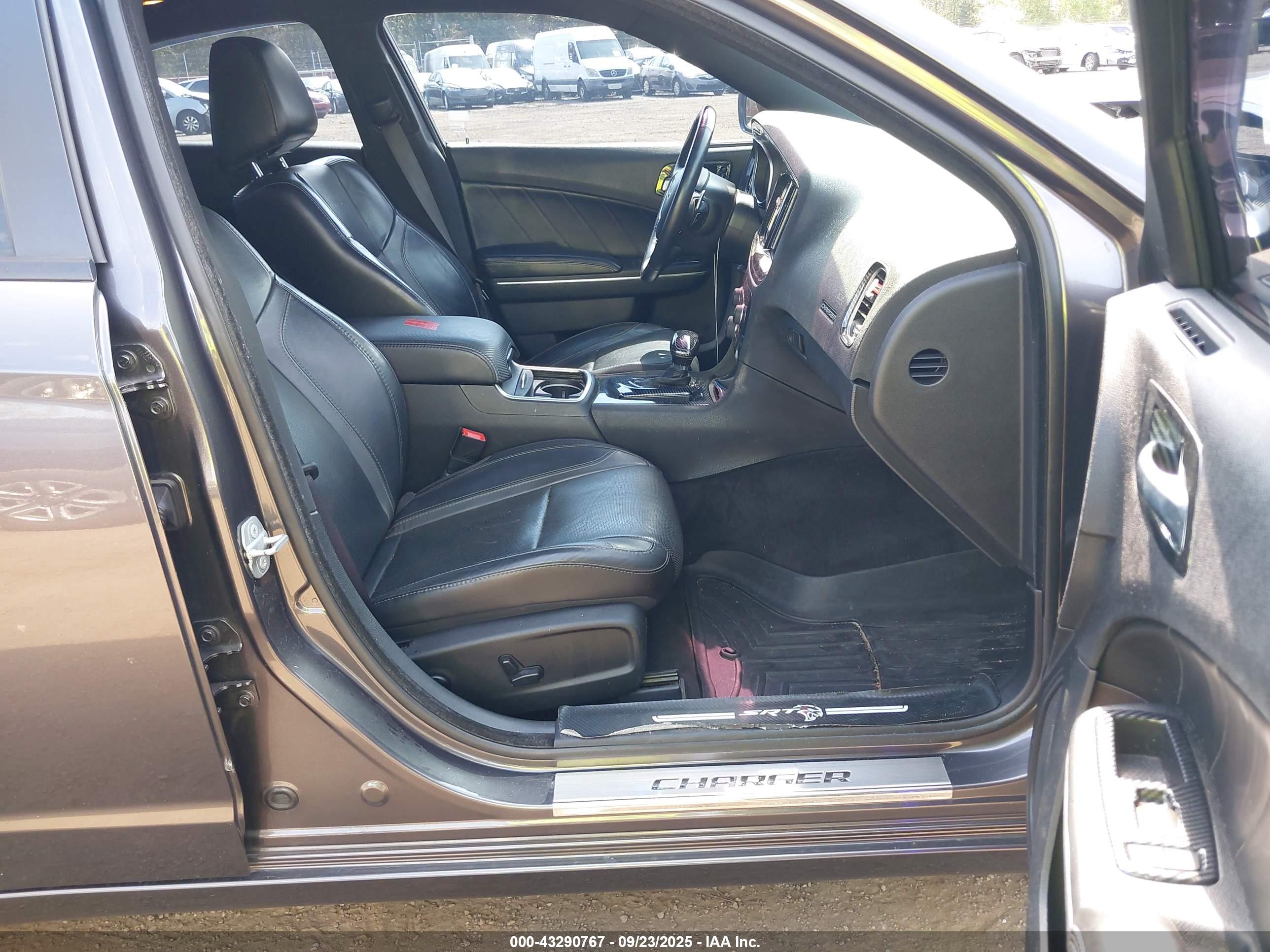 DODGE CHARGER image 5