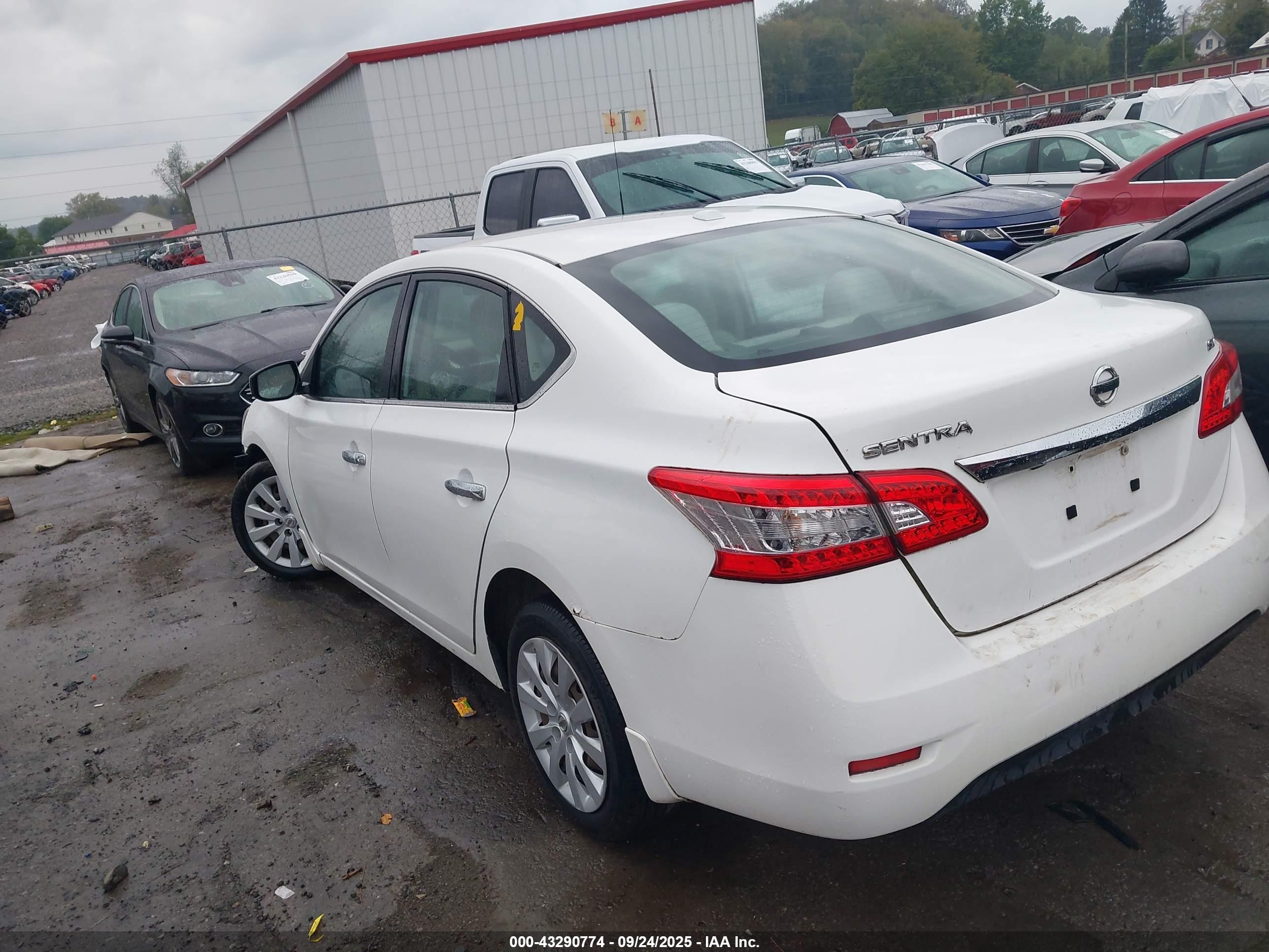NISSAN SENTRA image 3