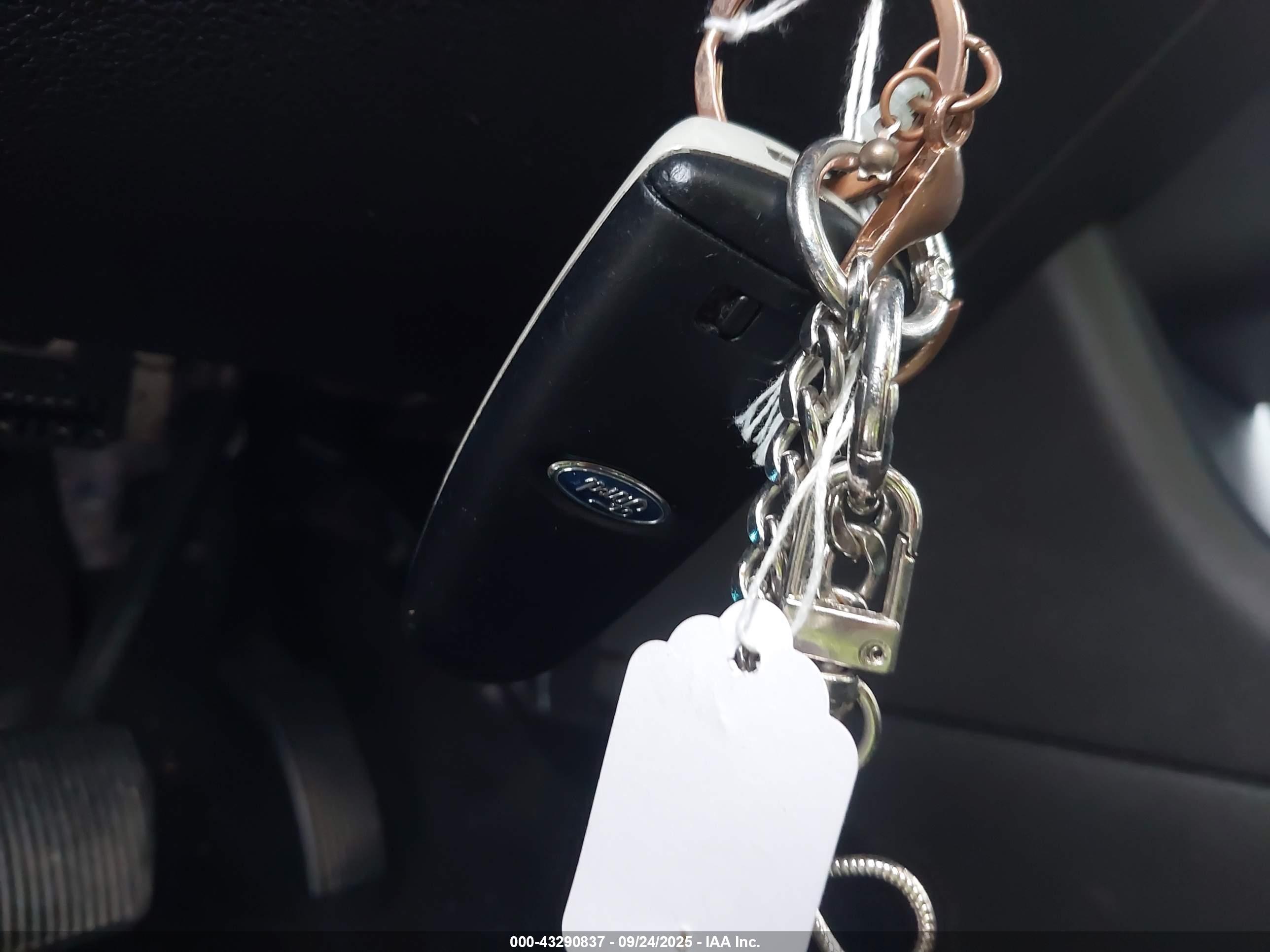 FORD EDGE image 11