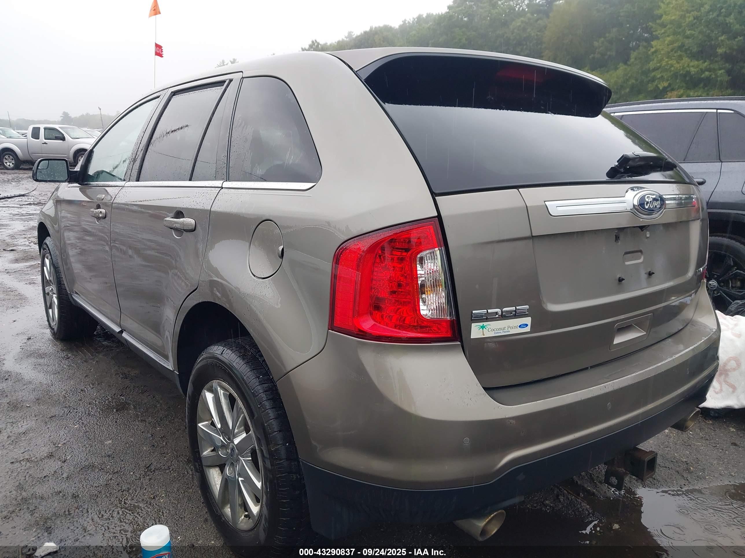 FORD EDGE image 3