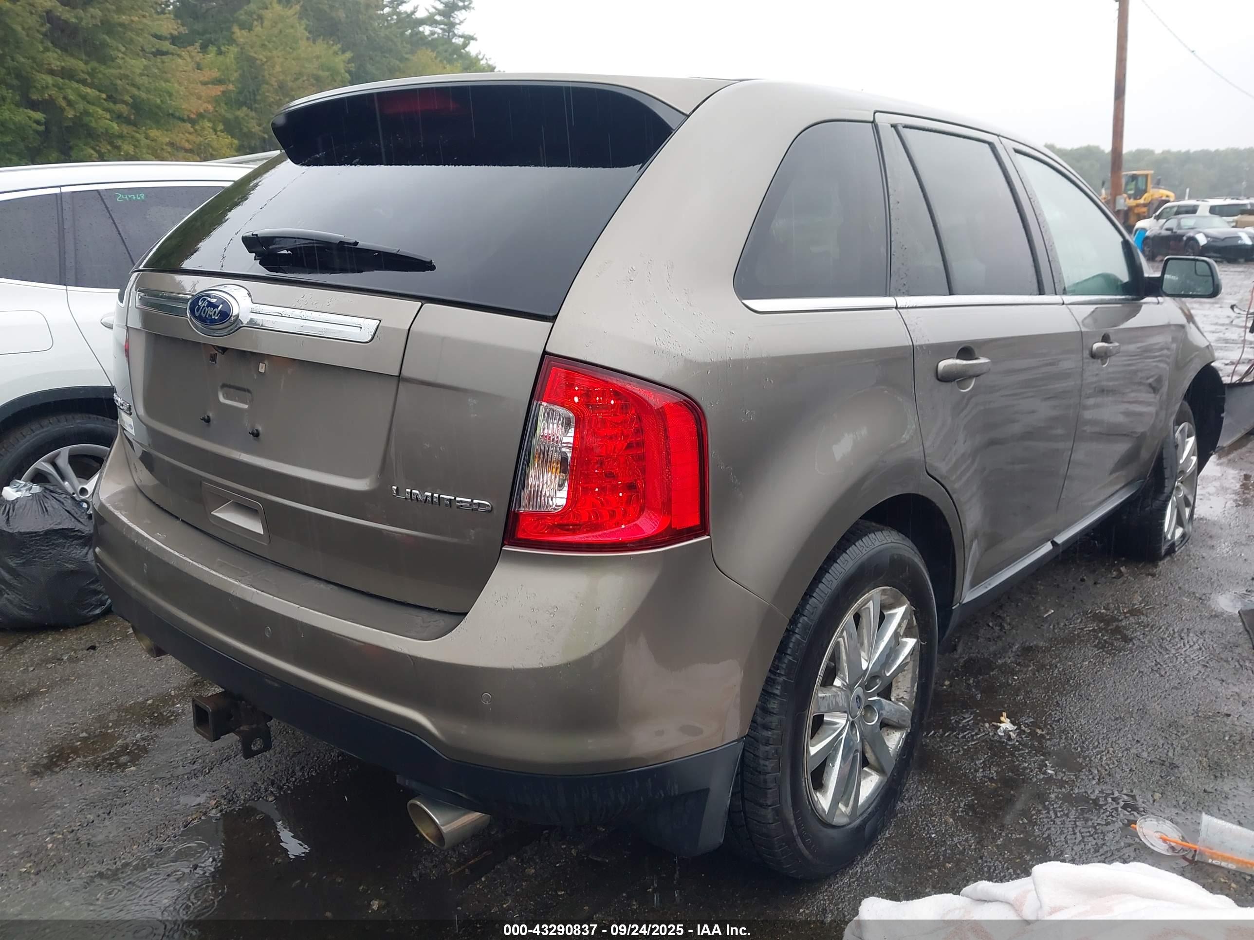 FORD EDGE image 4