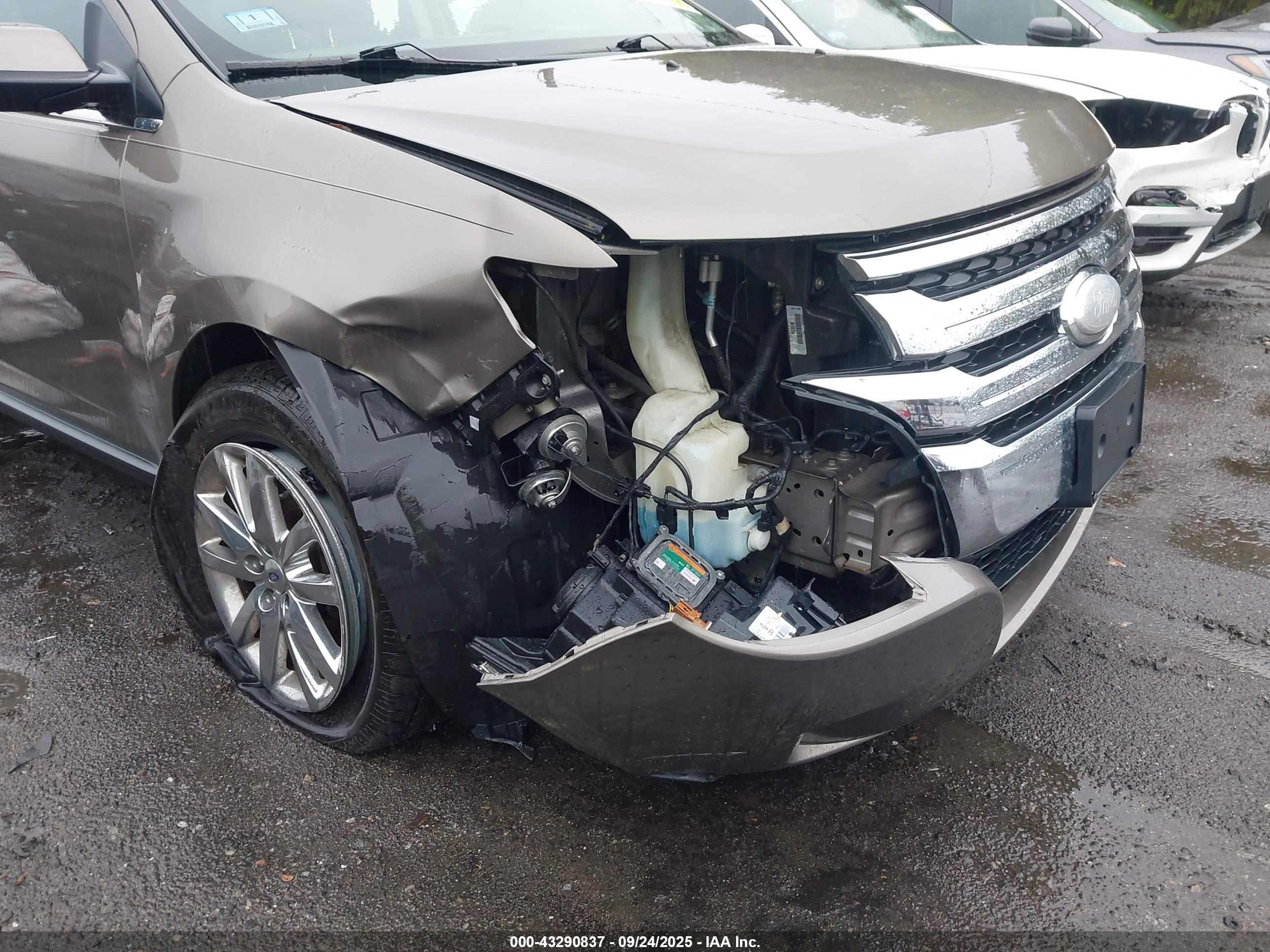 FORD EDGE image 6