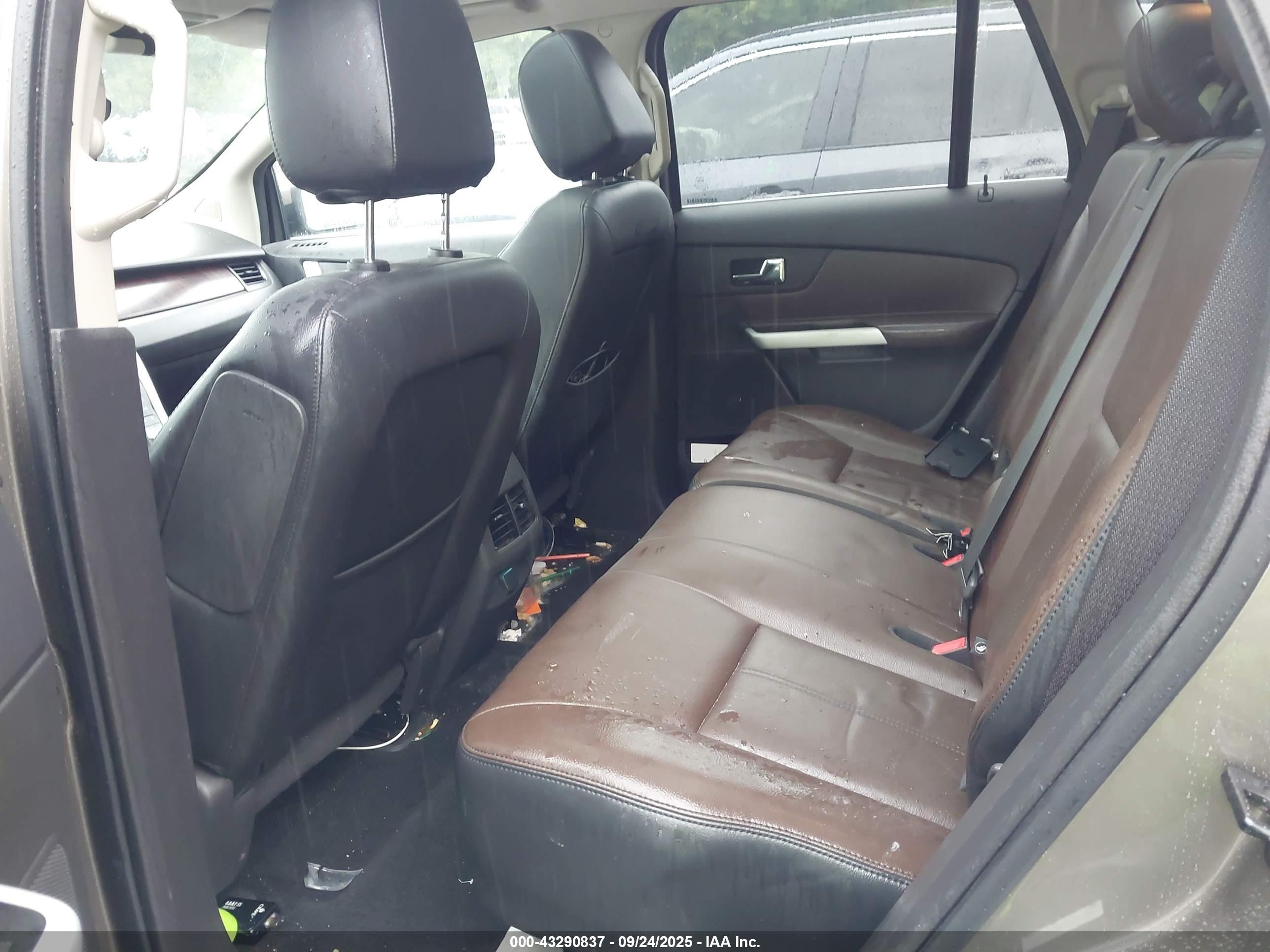 FORD EDGE image 8