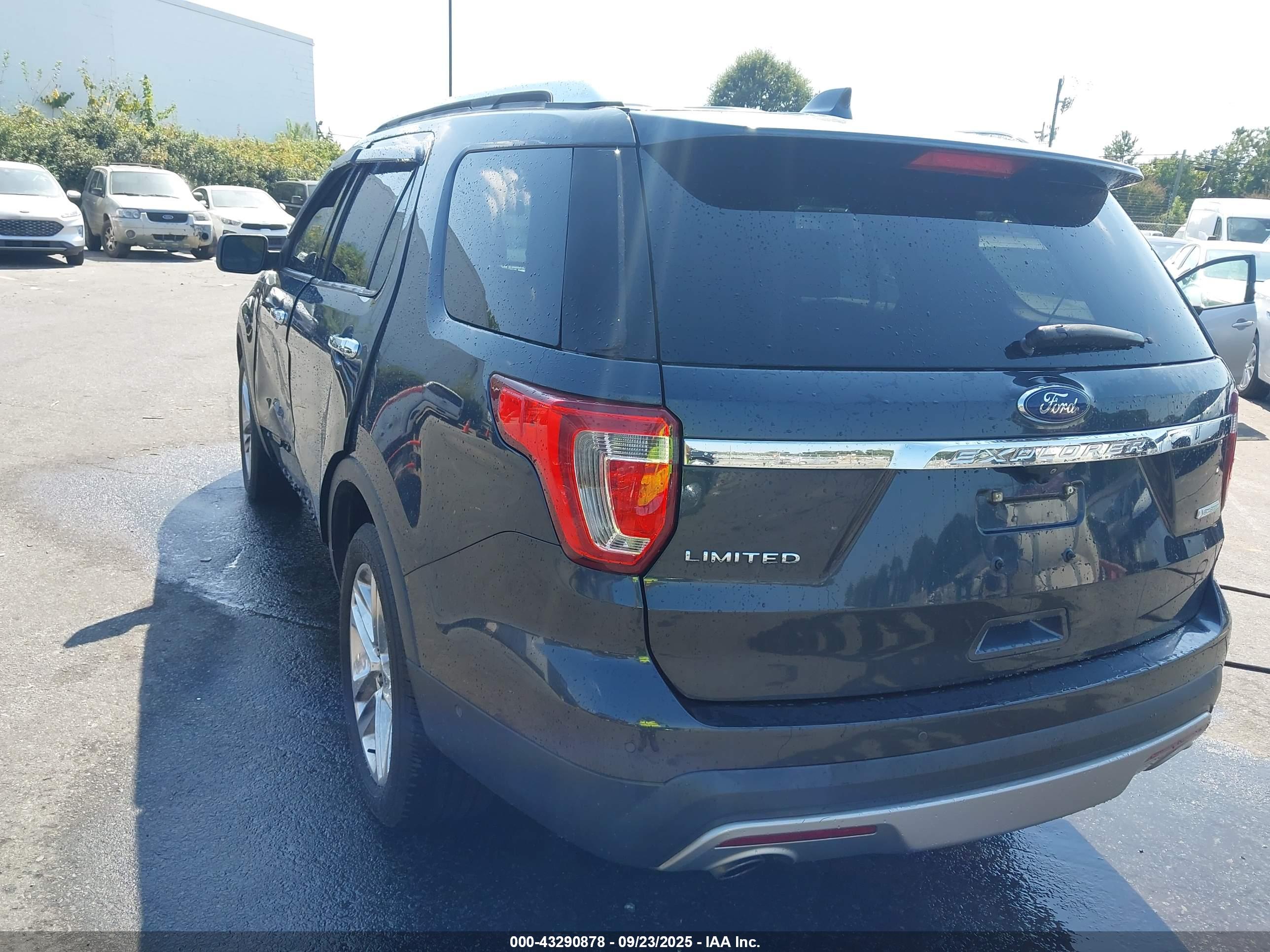FORD EXPLORER image 3