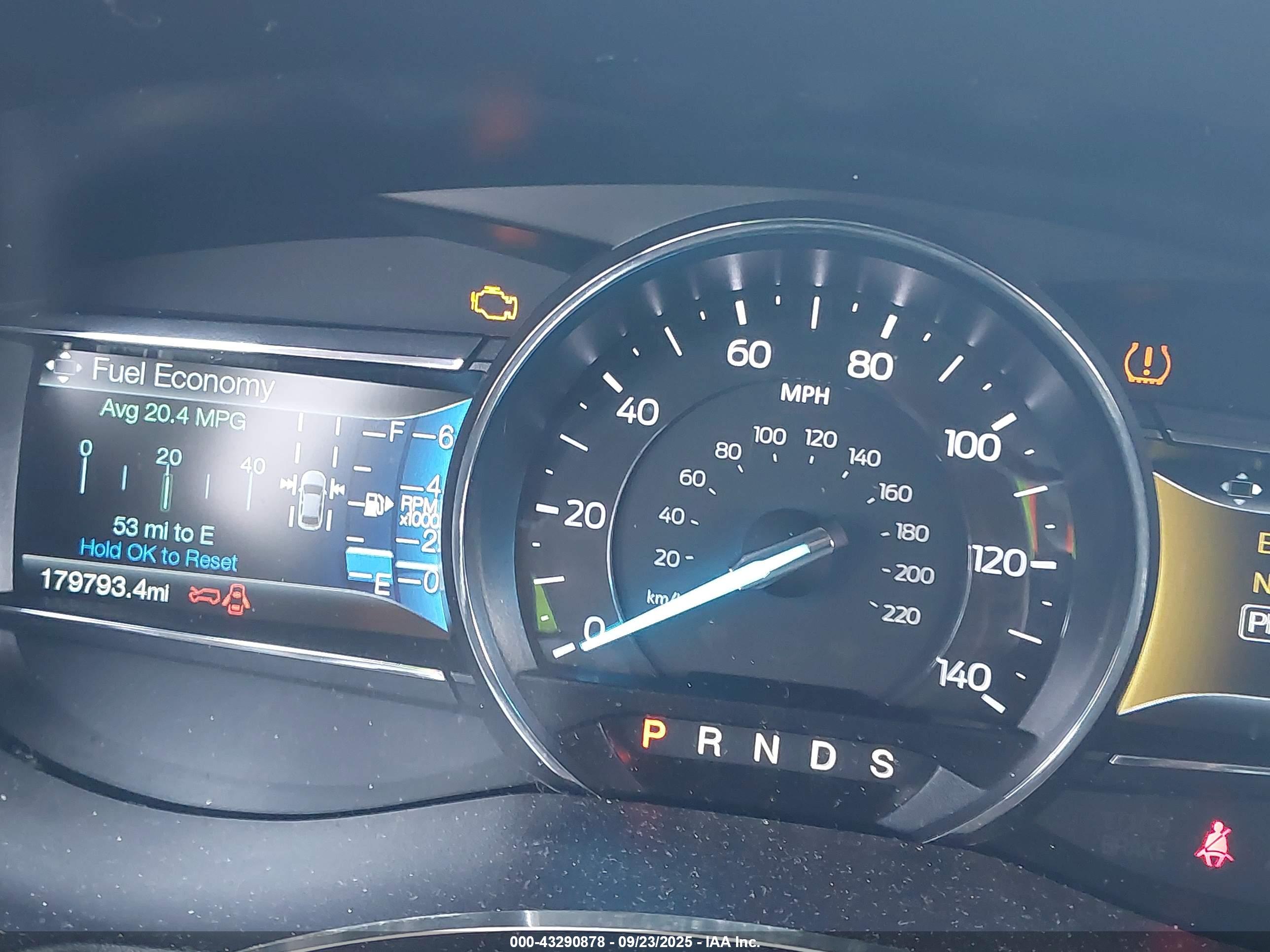 FORD EXPLORER image 7