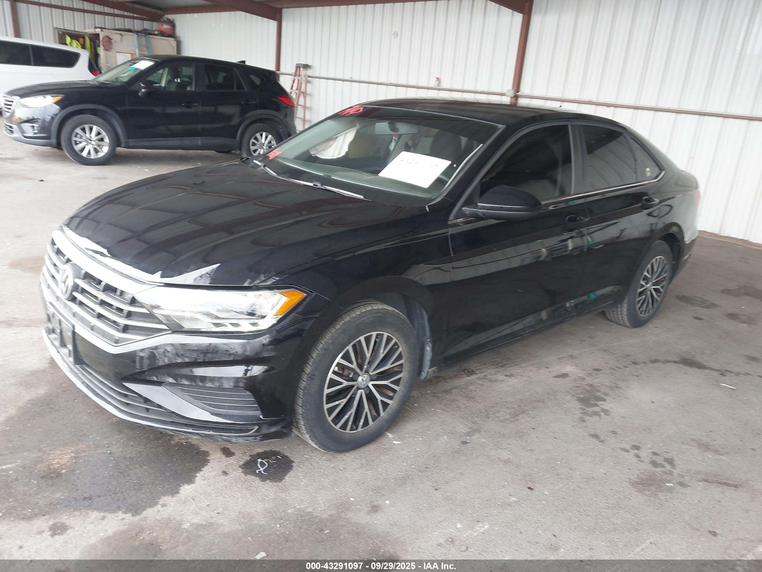 VOLKSWAGEN JETTA image 2