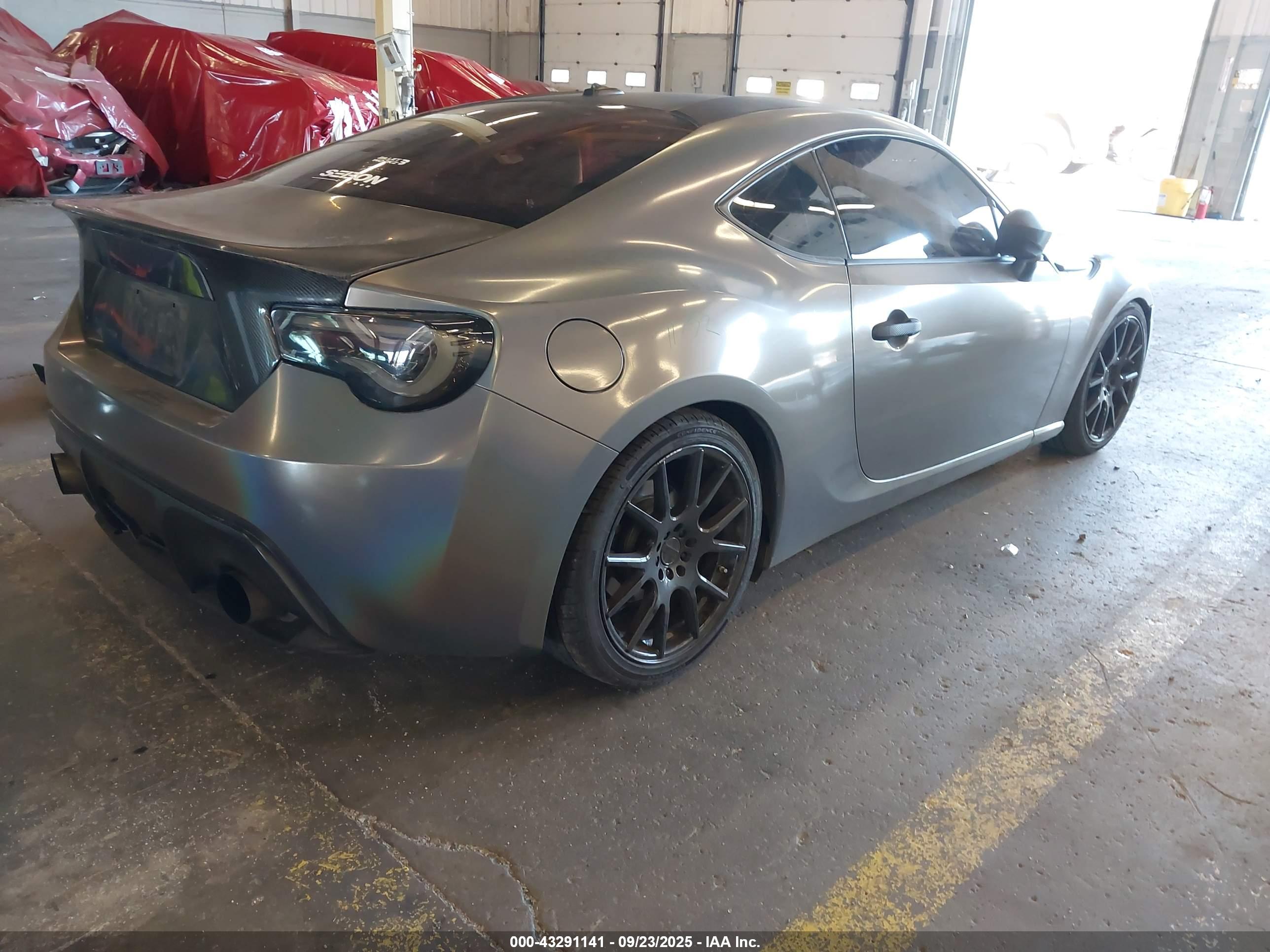 SUBARU BRZ image 4