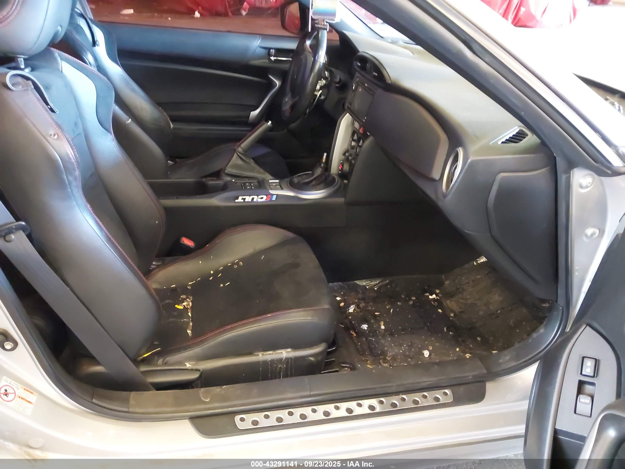SUBARU BRZ image 5