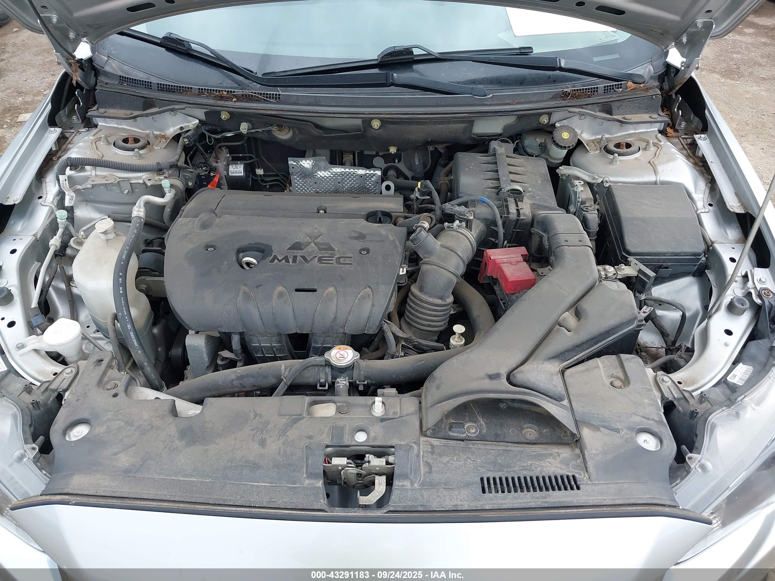 MITSUBISHI LANCER image 10