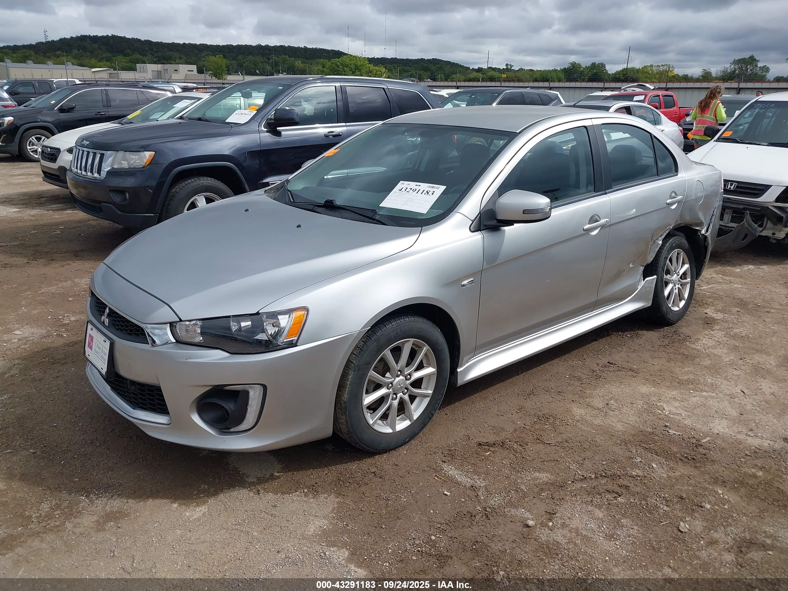 MITSUBISHI LANCER image 2