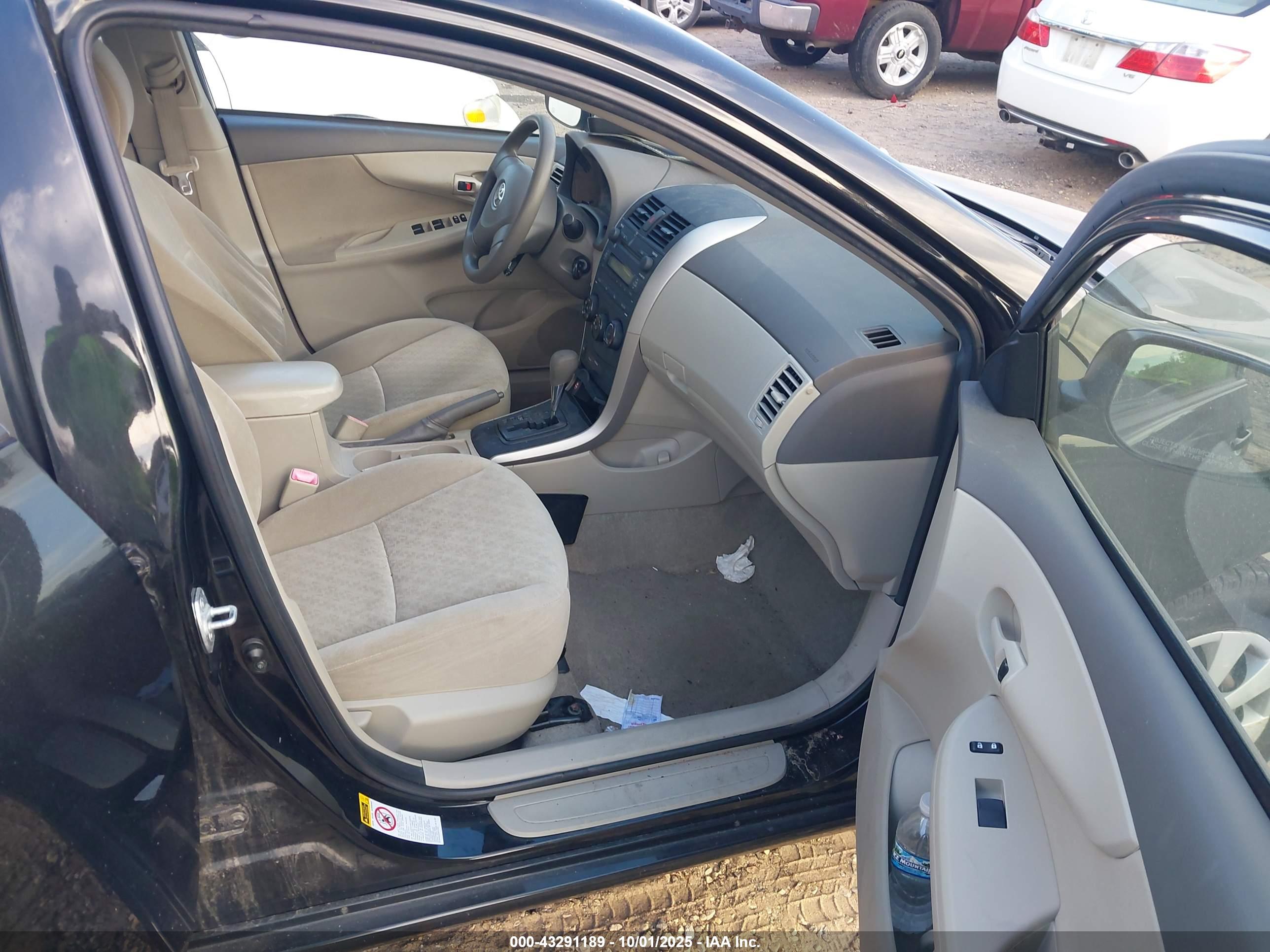 TOYOTA COROLLA image 5