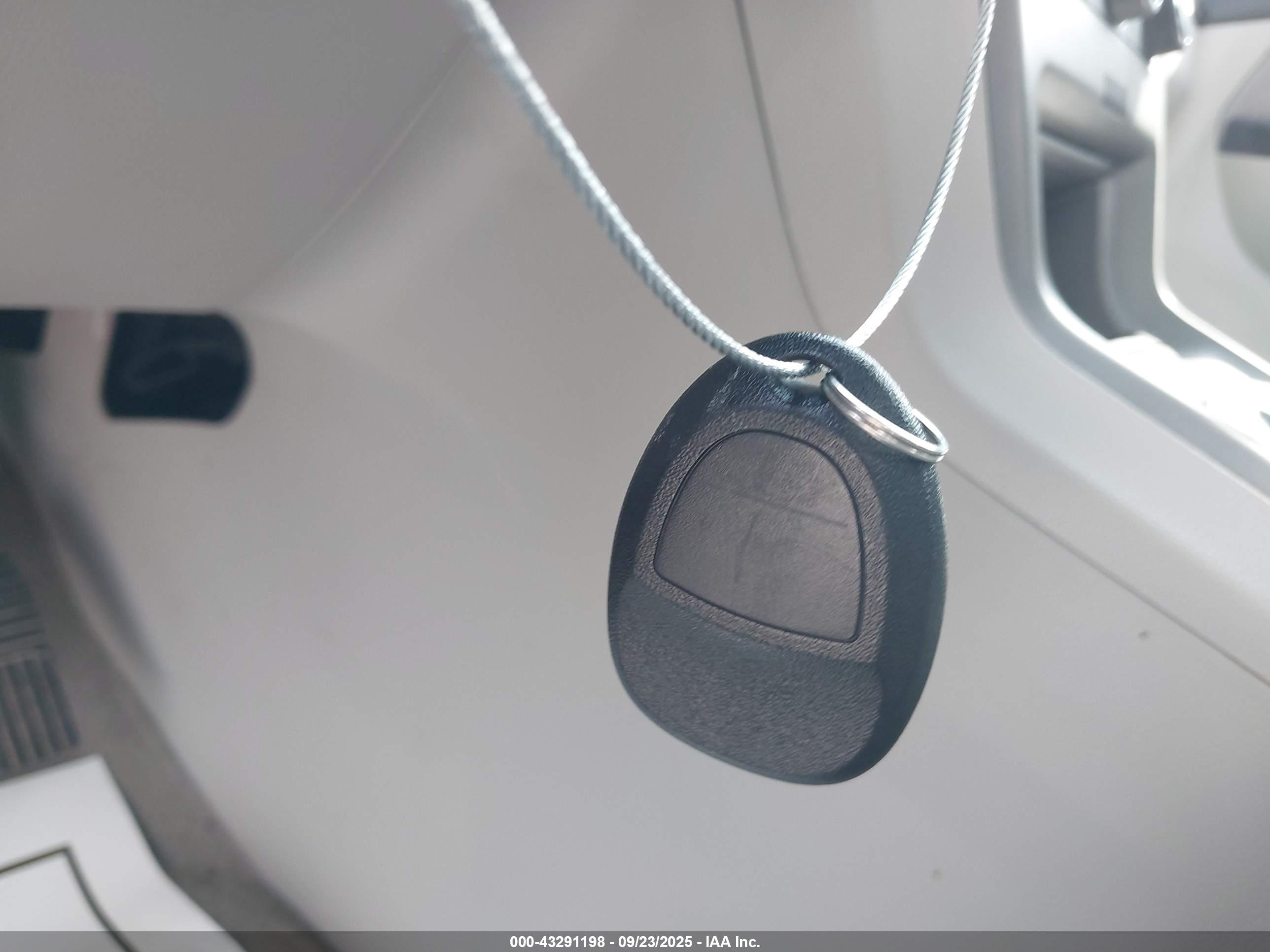 SATURN VUE image 11
