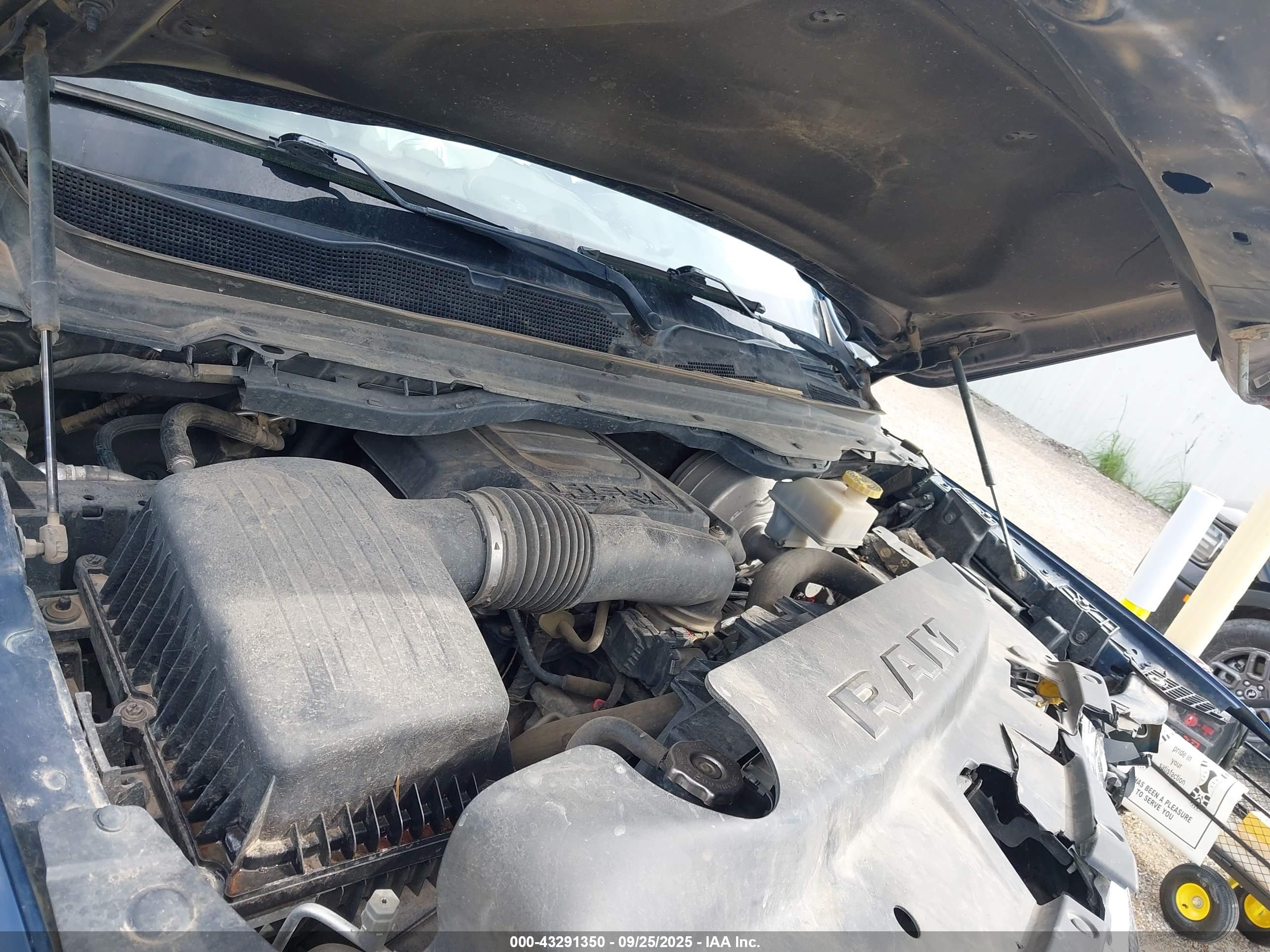 RAM 1500 image 10