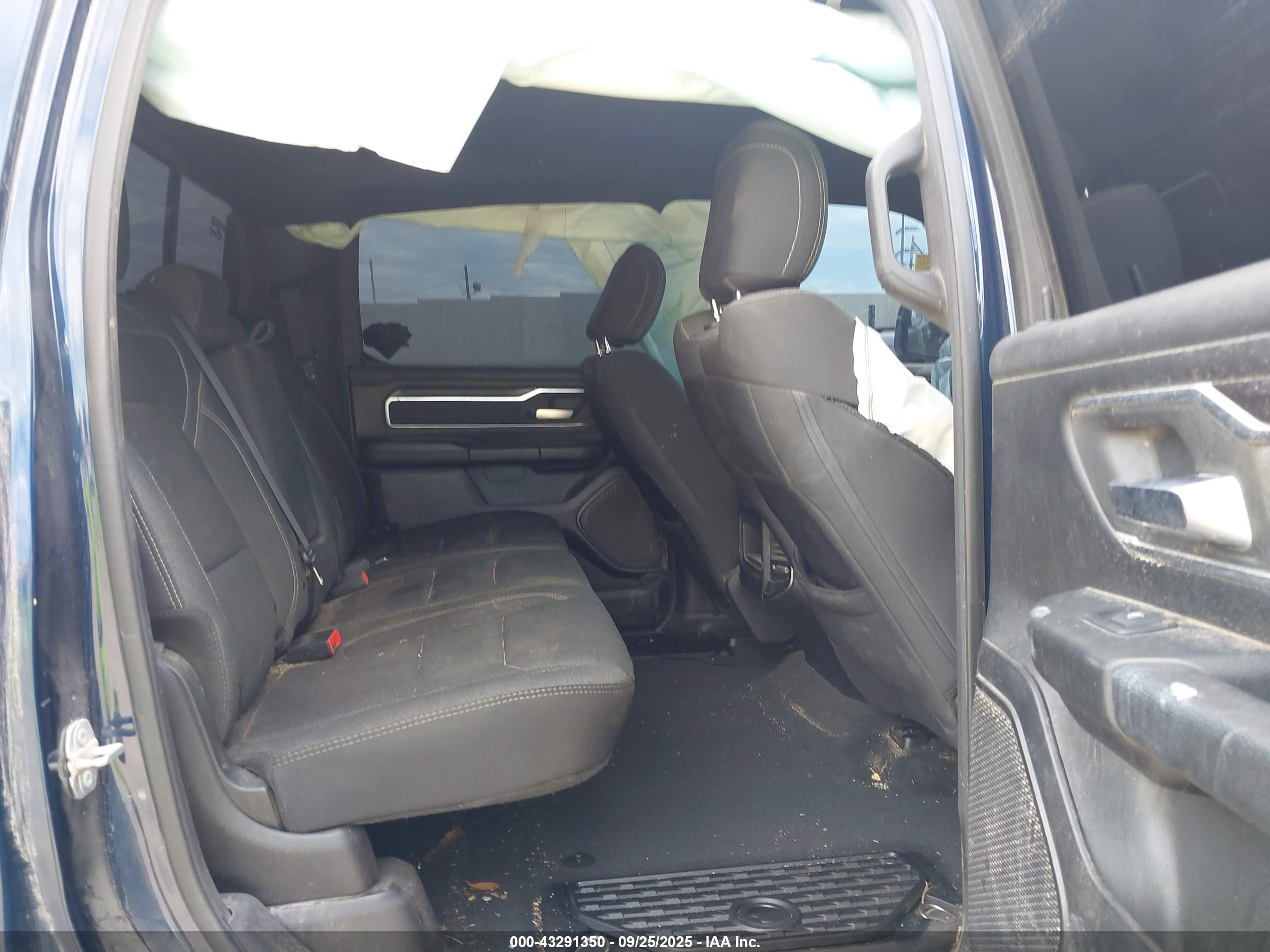 RAM 1500 image 8