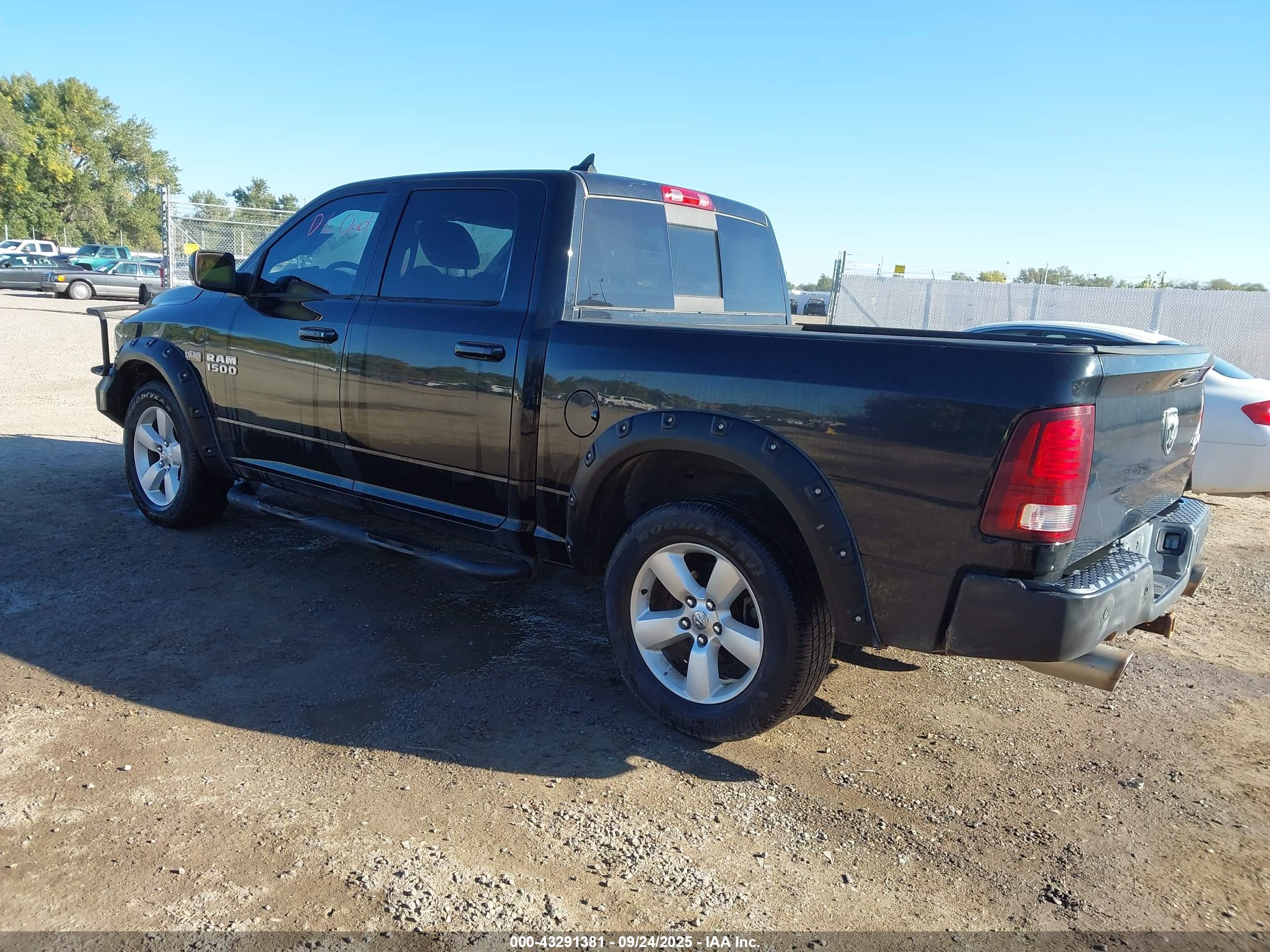 RAM 1500 image 3