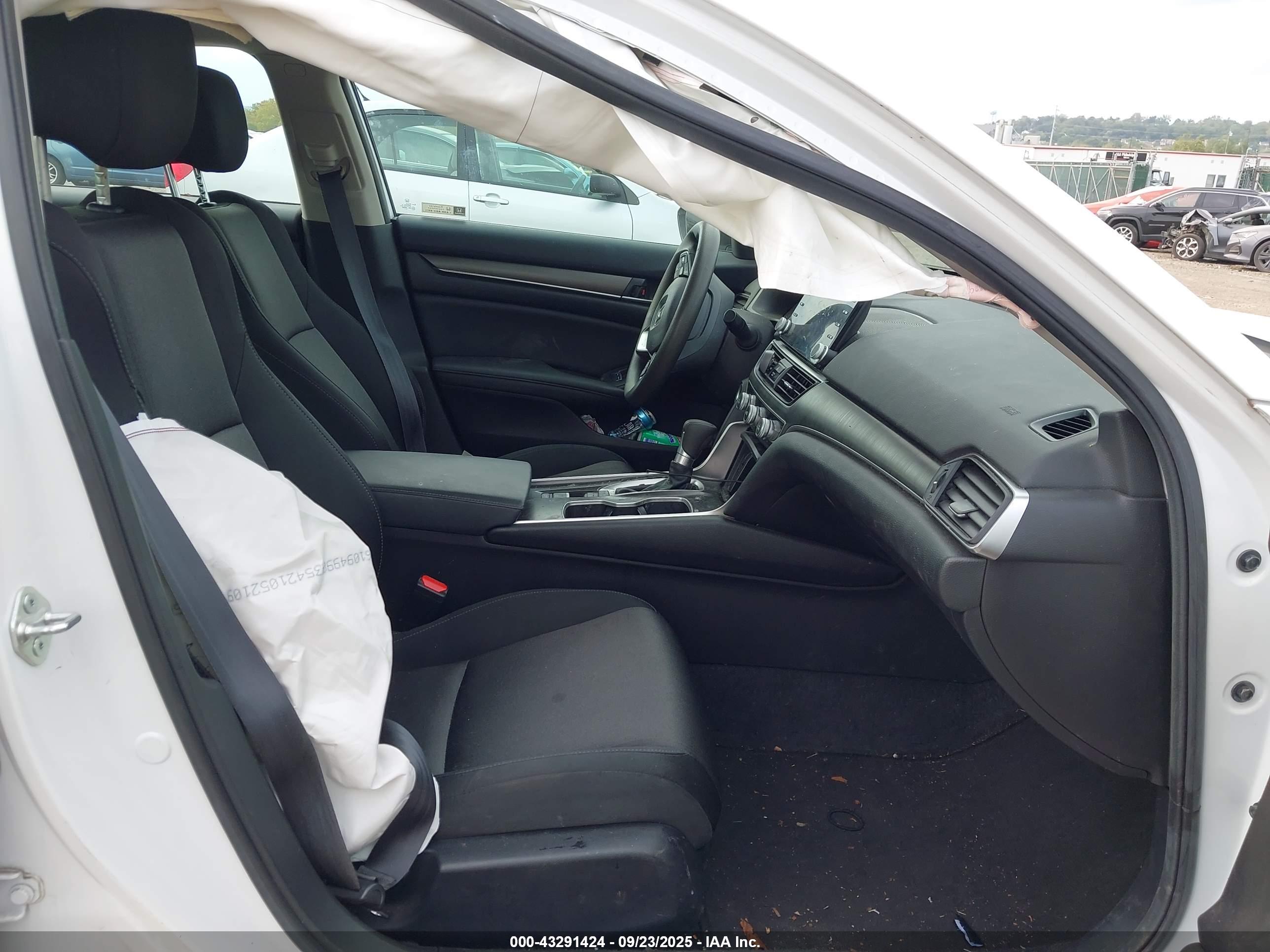 HONDA ACCORD image 5