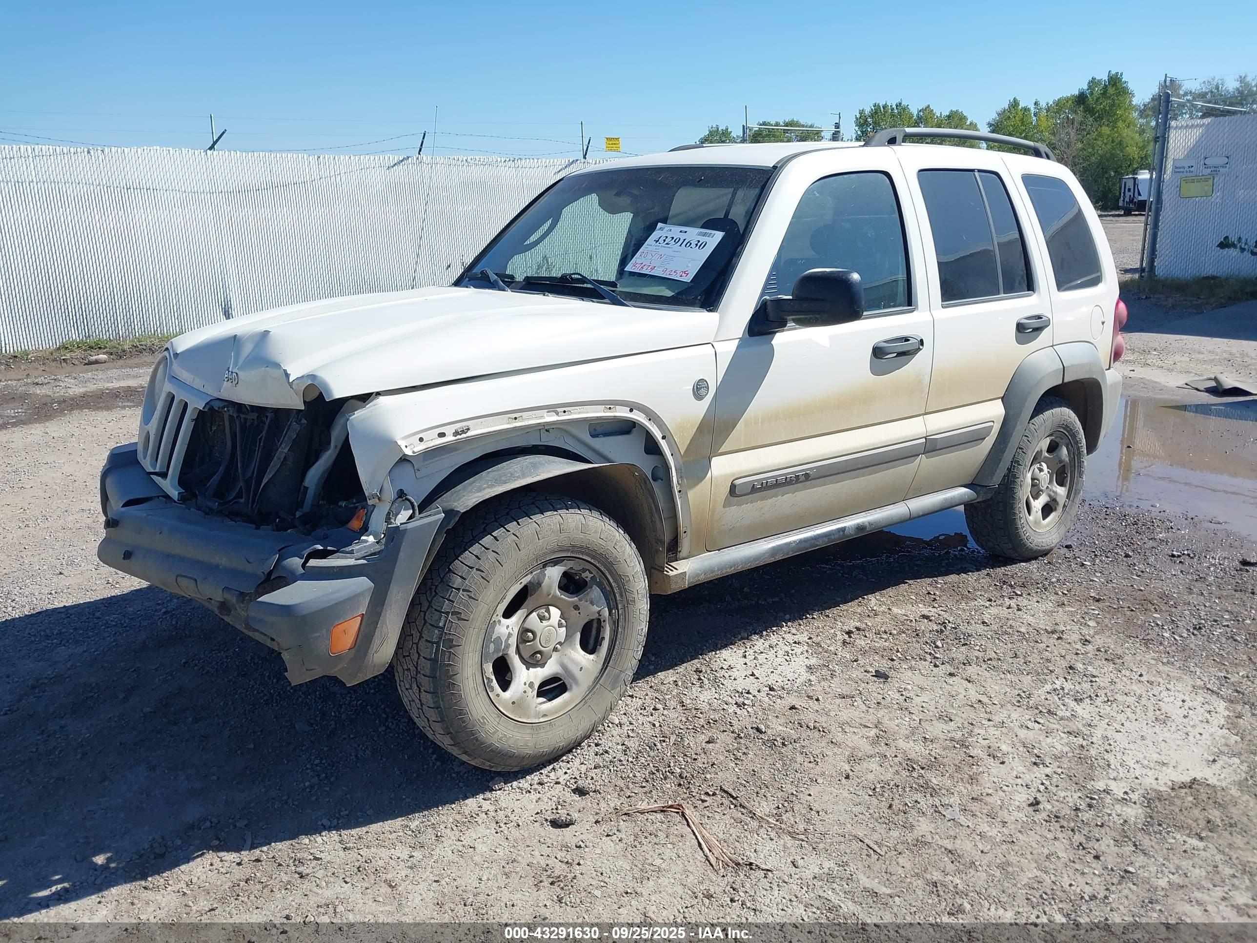 JEEP LIBERTY image 2