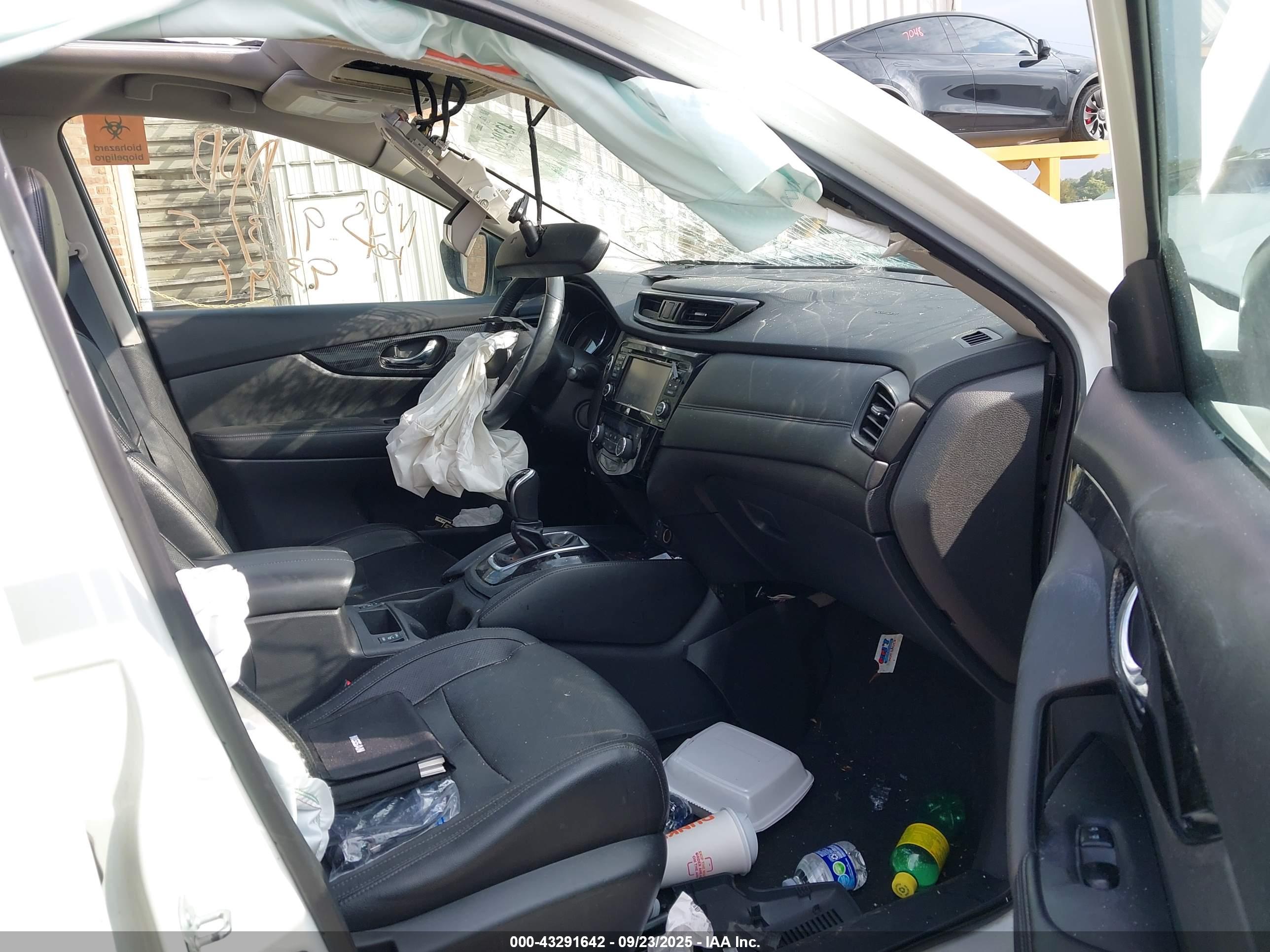 NISSAN ROGUE image 5