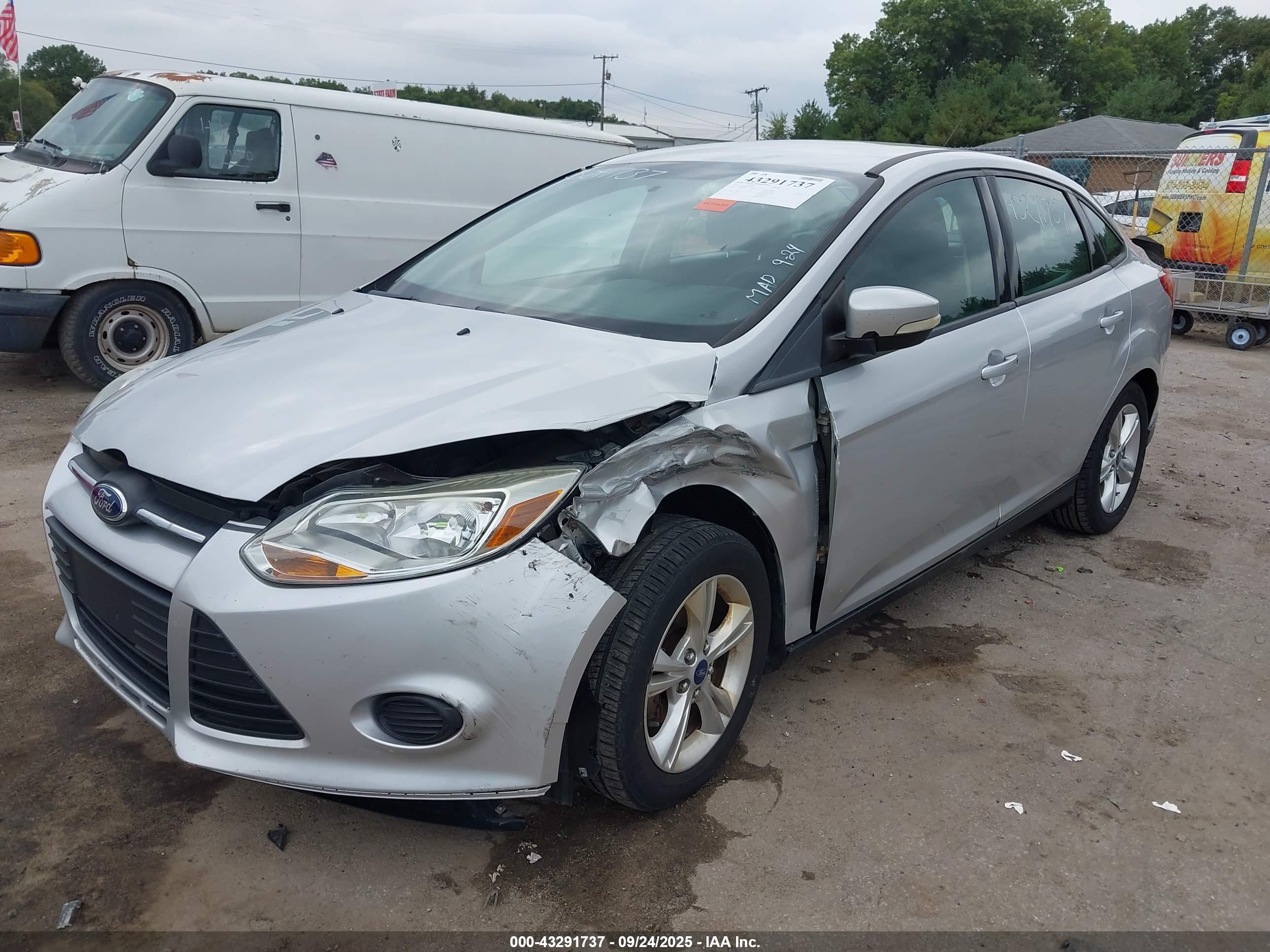 FORD FOCUS image 6