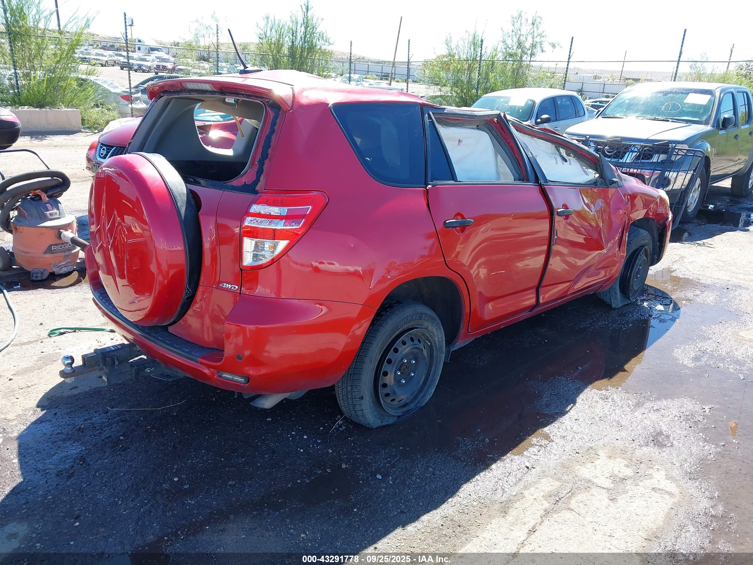 TOYOTA RAV4 image 4