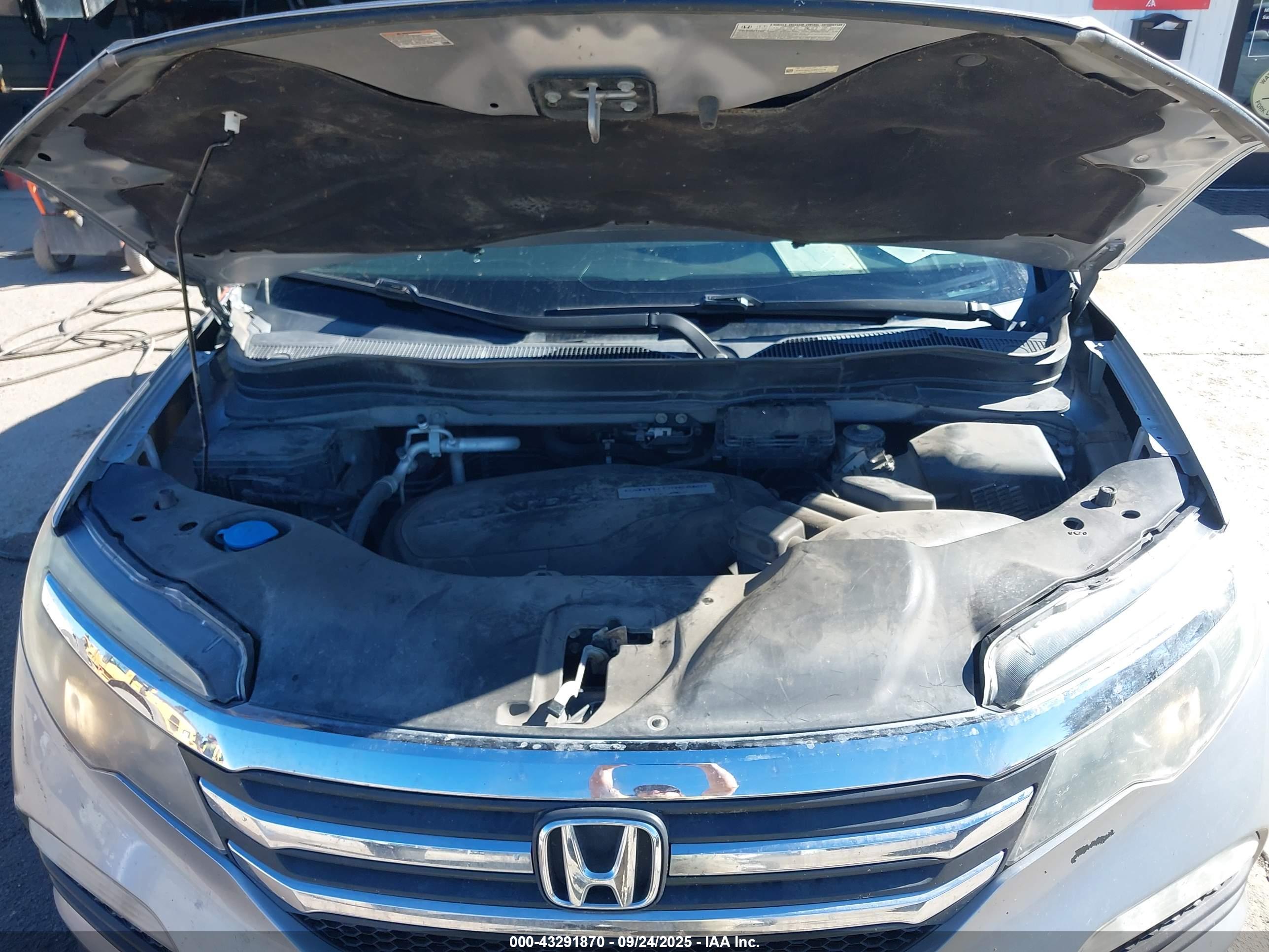 HONDA PILOT image 10