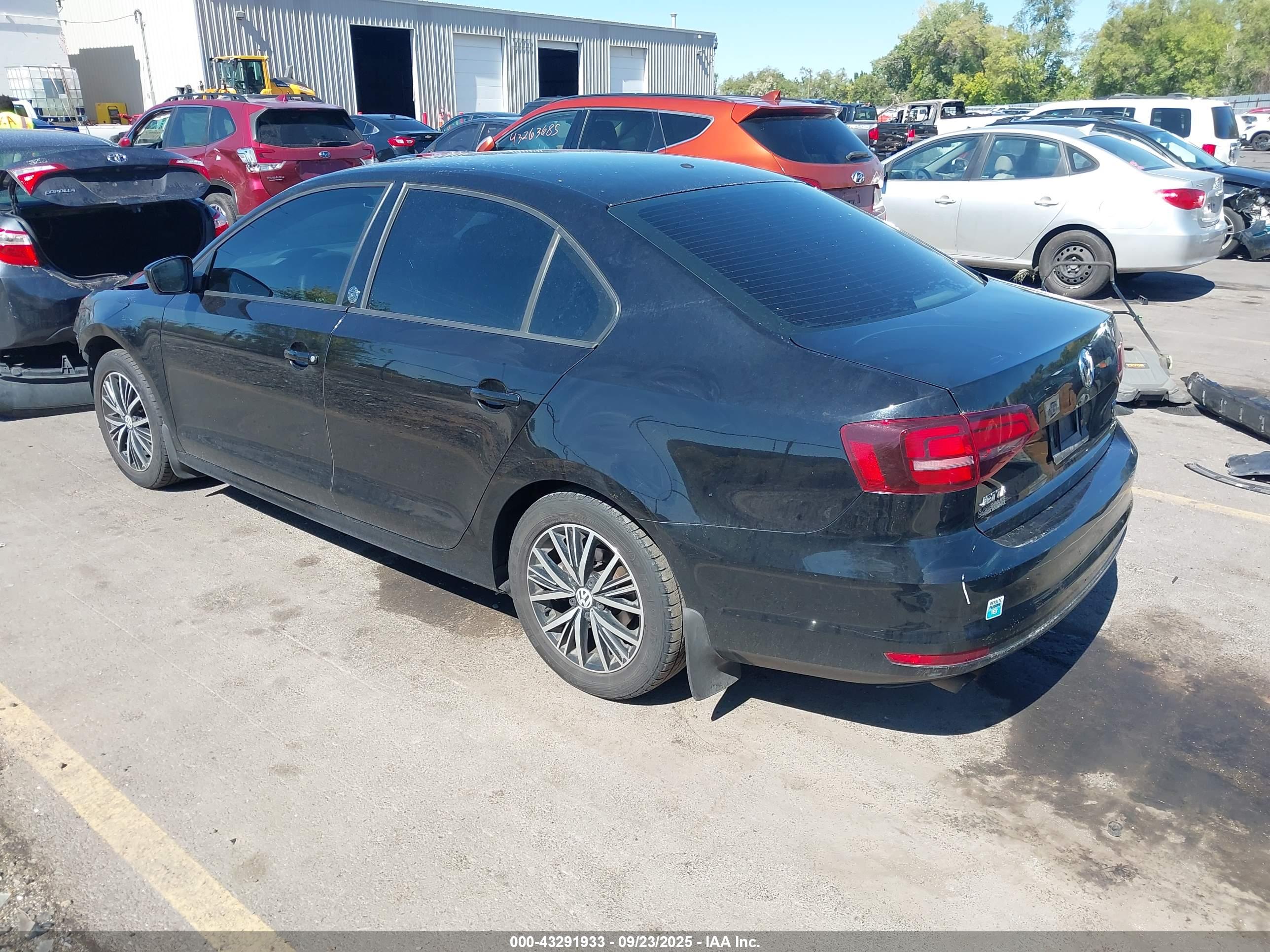 VOLKSWAGEN JETTA image 3