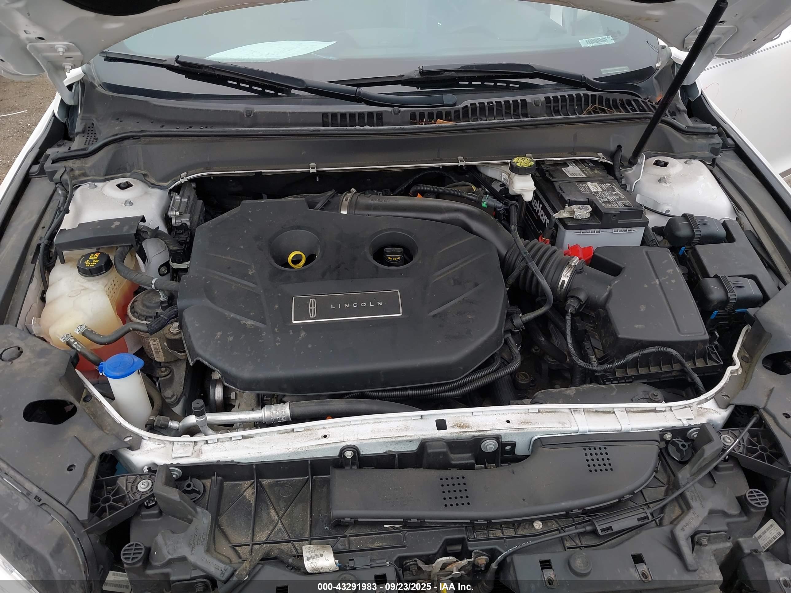 LINCOLN MKZ image 10