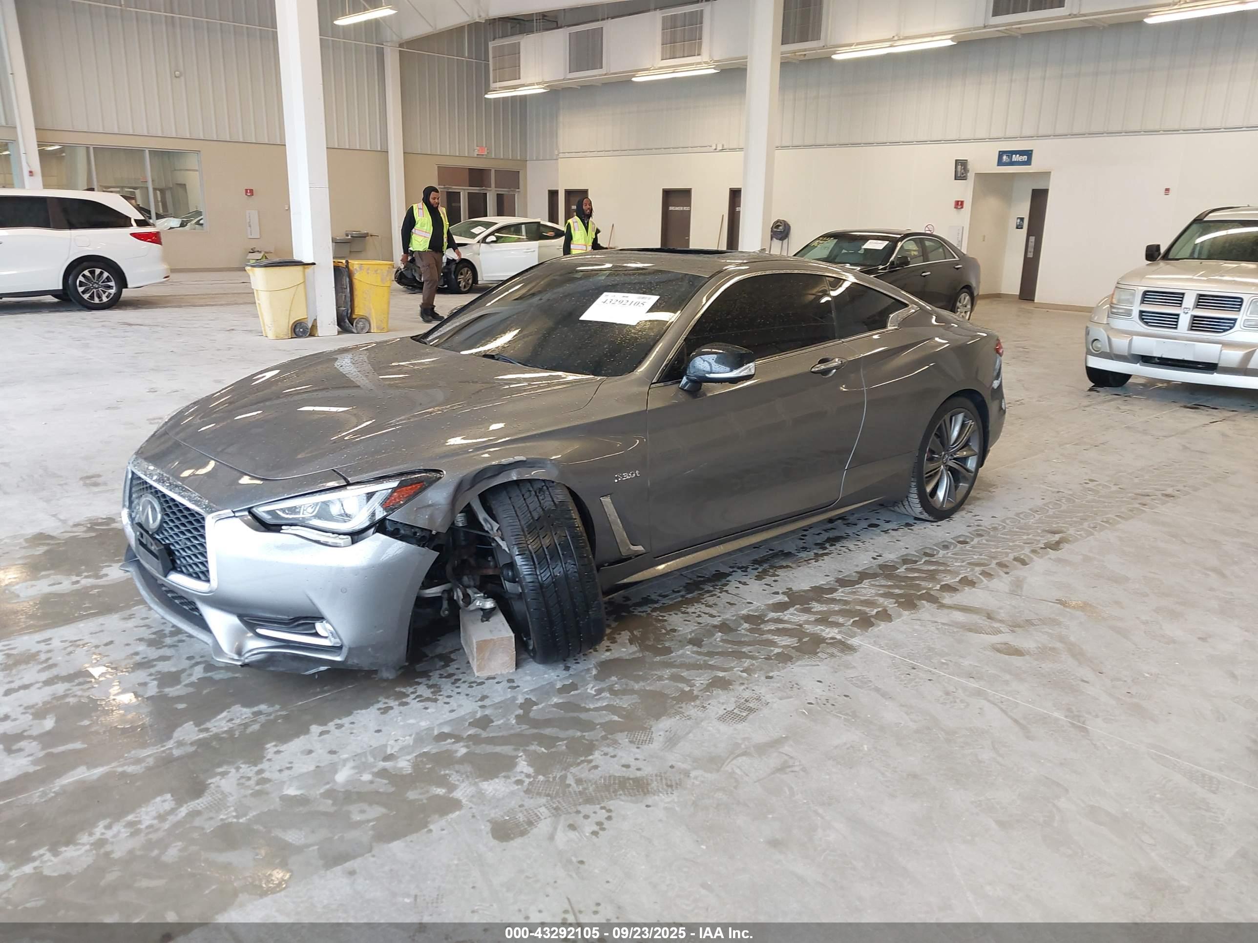 INFINITI Q60 image 2