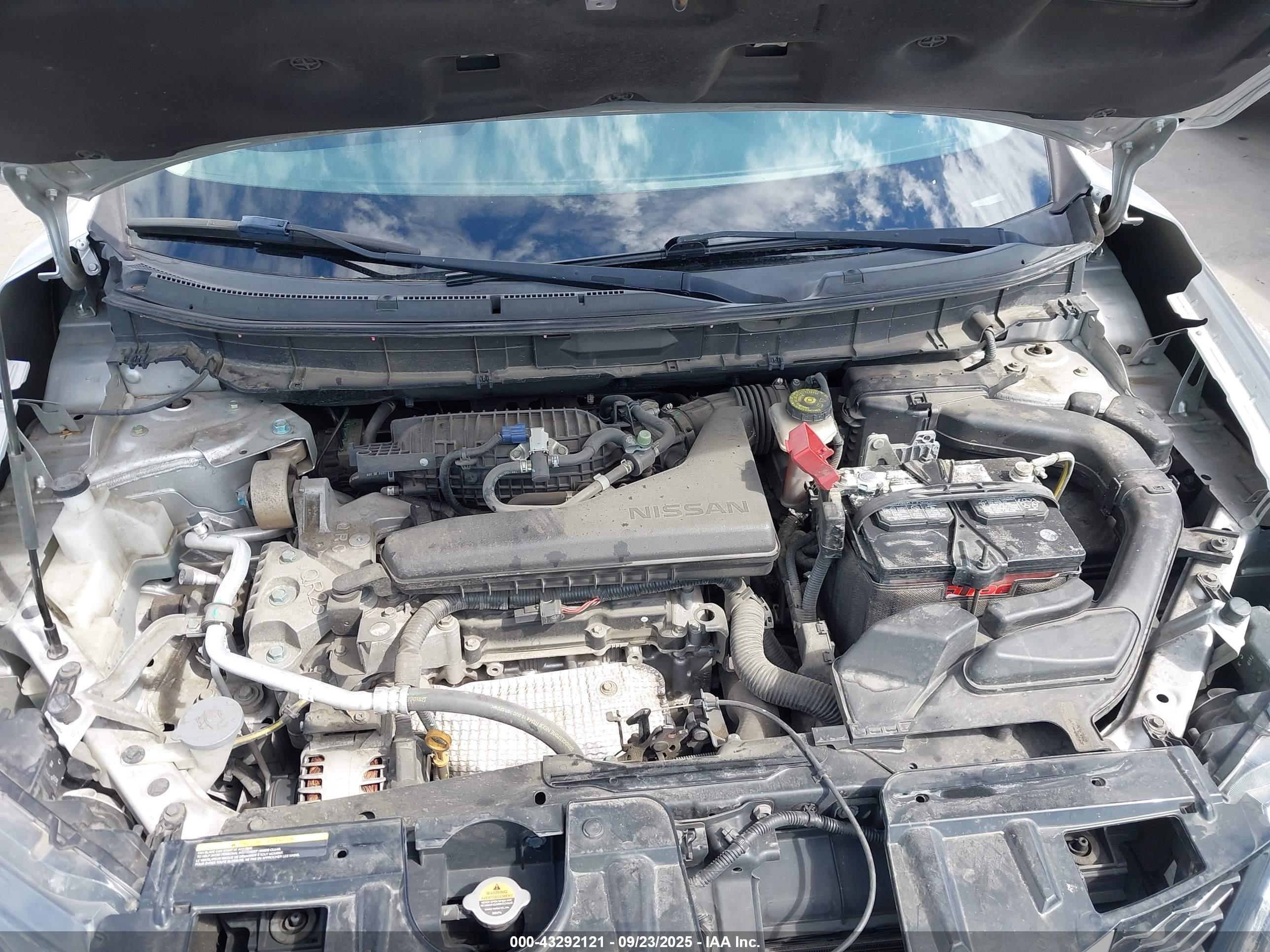 NISSAN ROGUE image 10