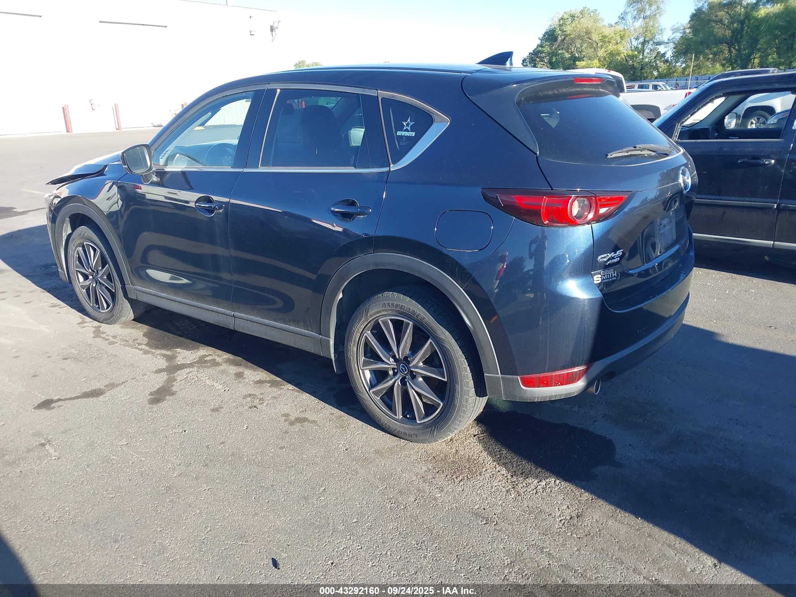 MAZDA CX-5 image 3