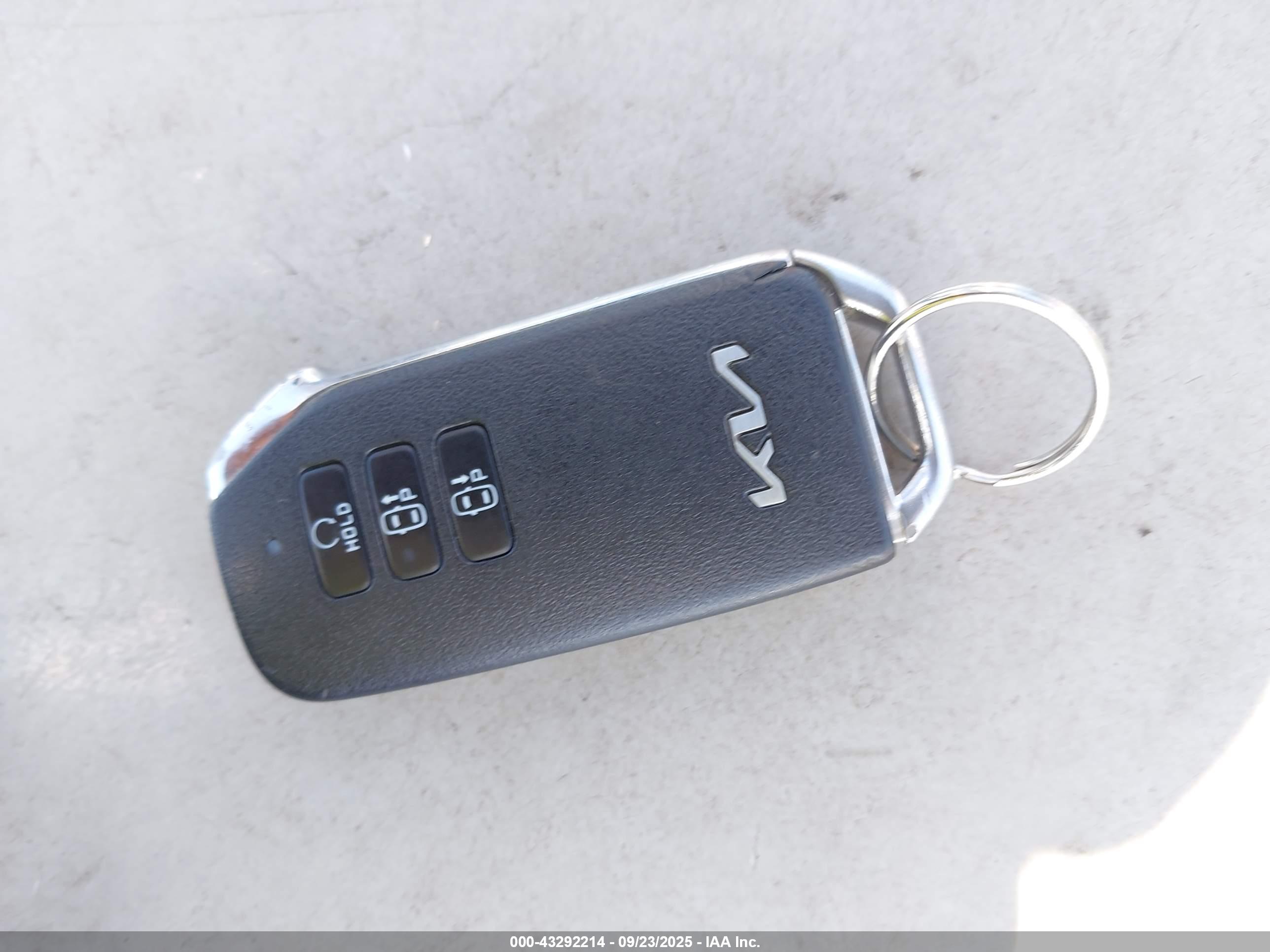 KIA EV6 image 11